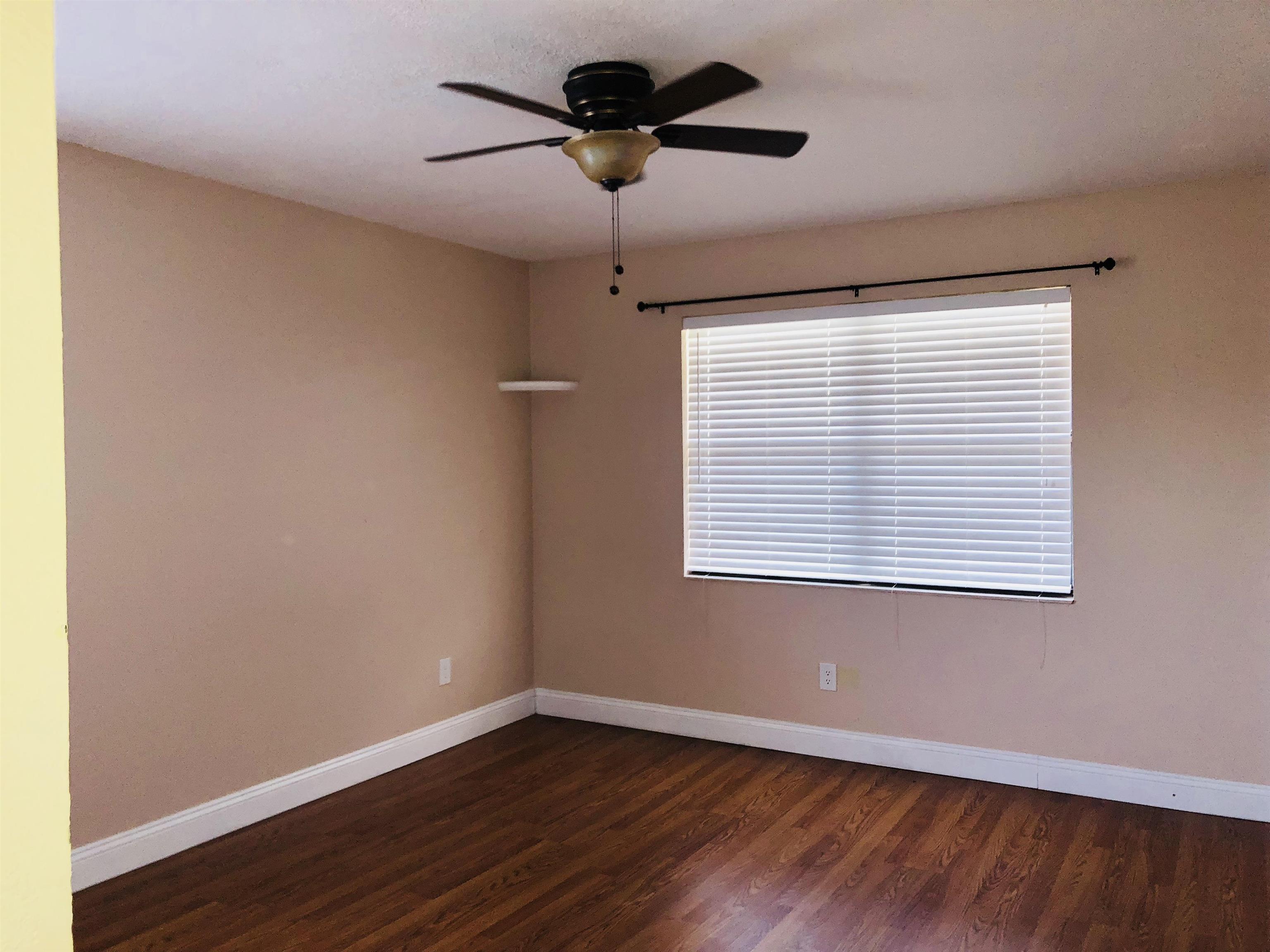 Image 19 of 41 For 124 Rio Del Mar Unit C  C