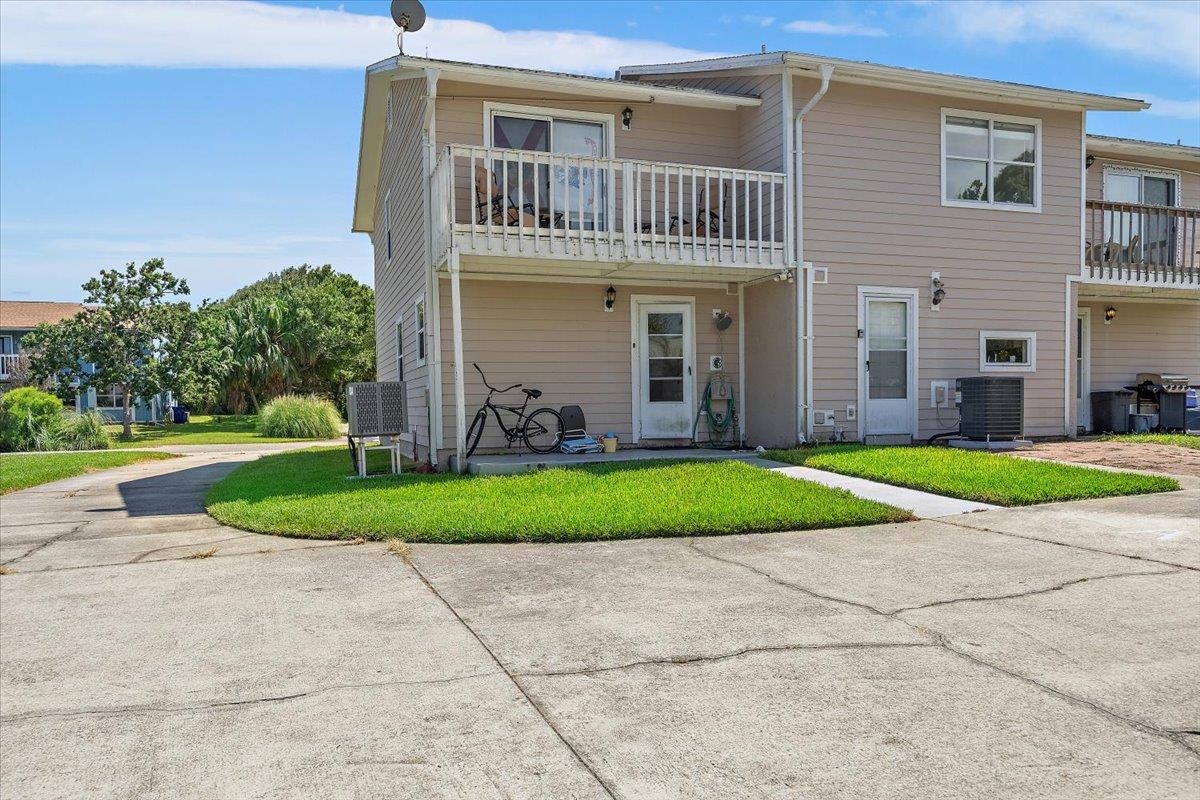 Image 24 of 41 For 124 Rio Del Mar Unit C  C