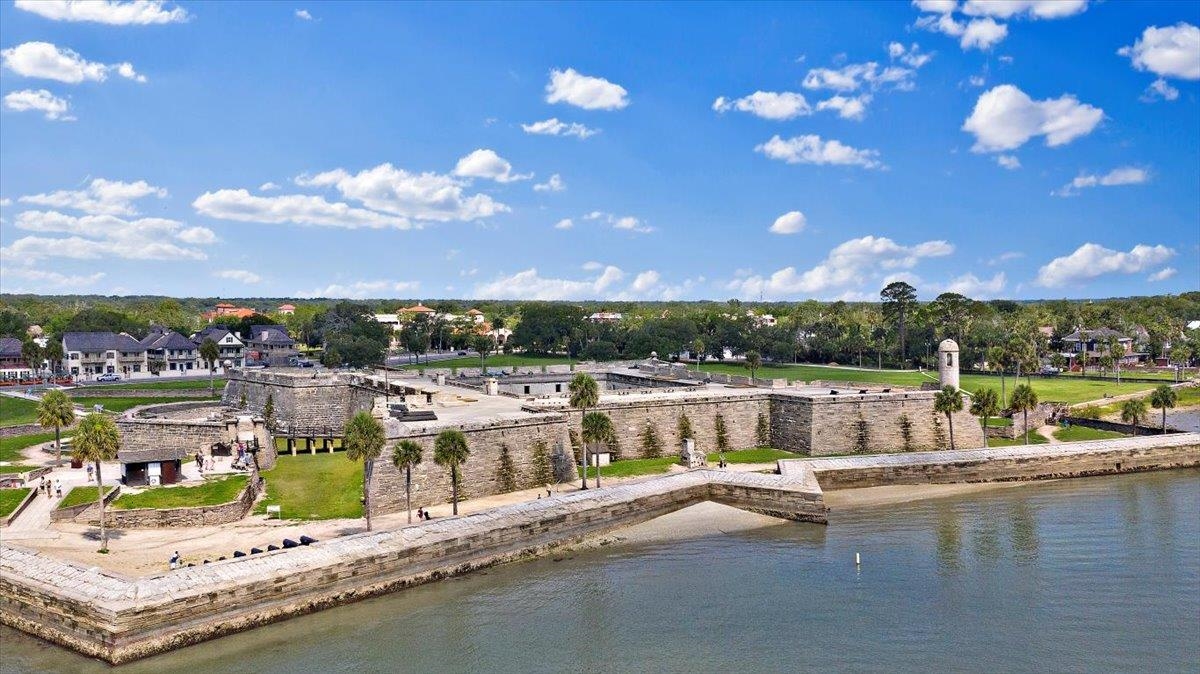 Image 36 of 41 For 124 Rio Del Mar Unit C  C