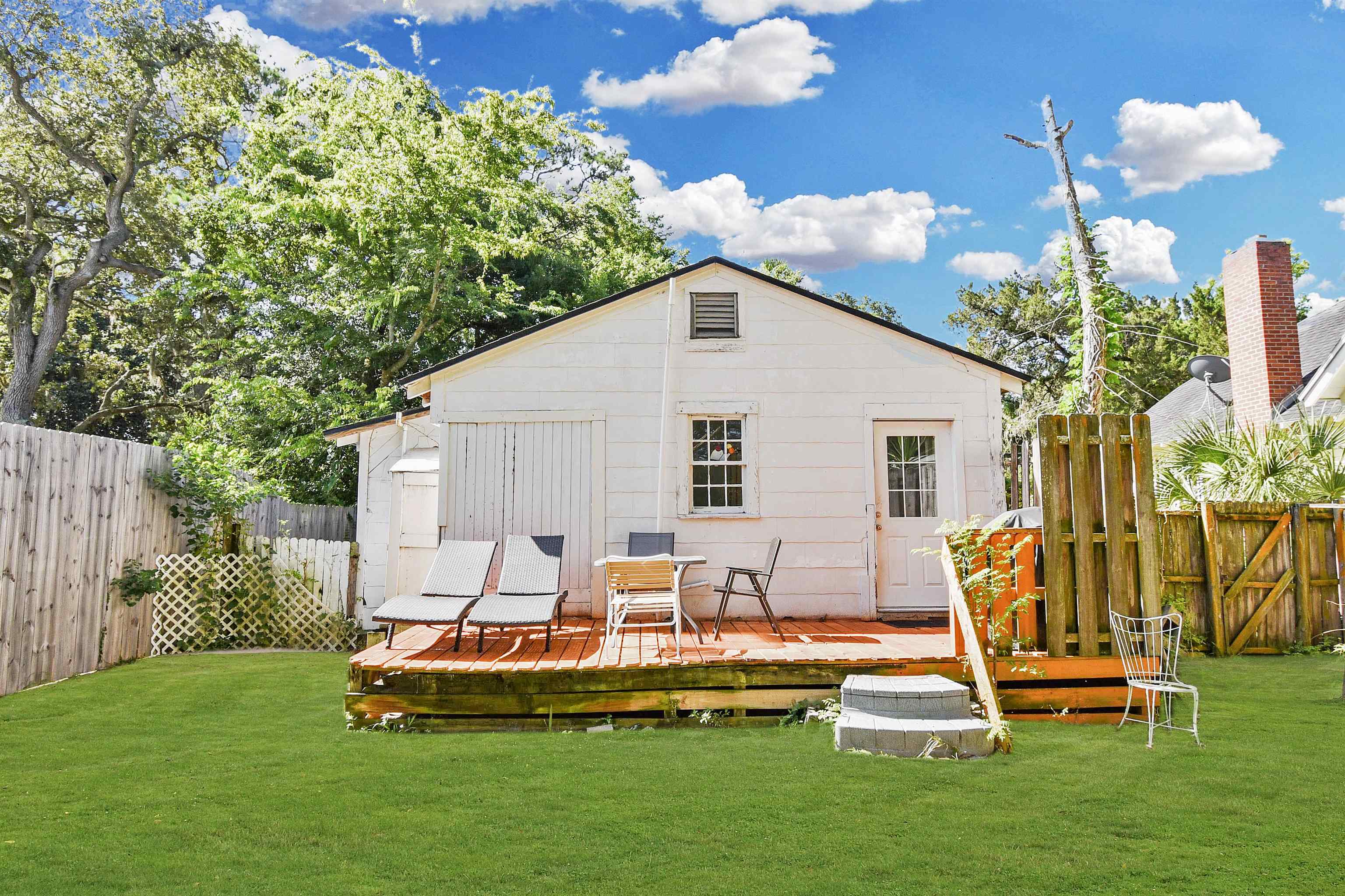 Image 21 of 33 For 14 Rio Vista Ave