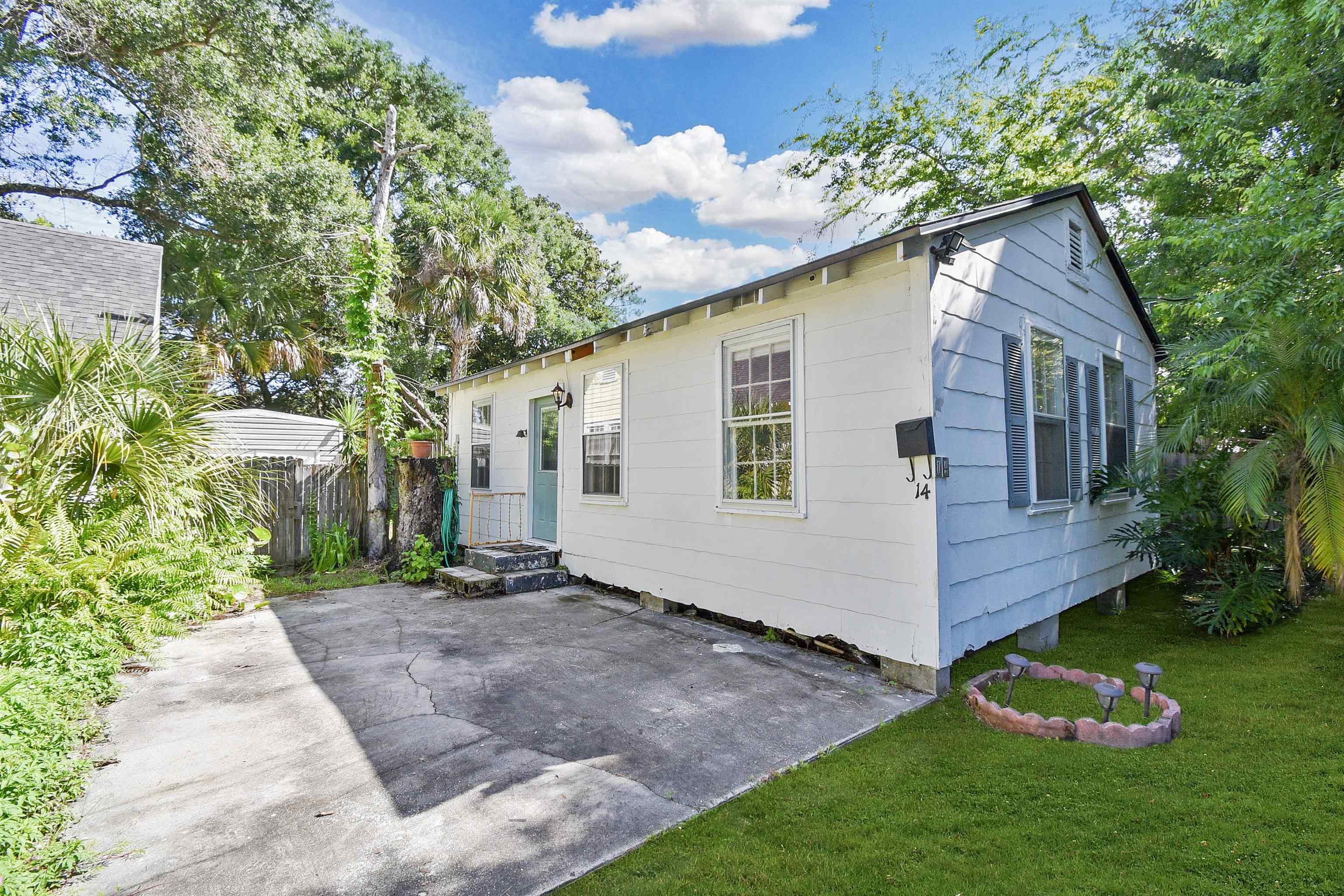 Image 3 of 33 For 14 Rio Vista Ave