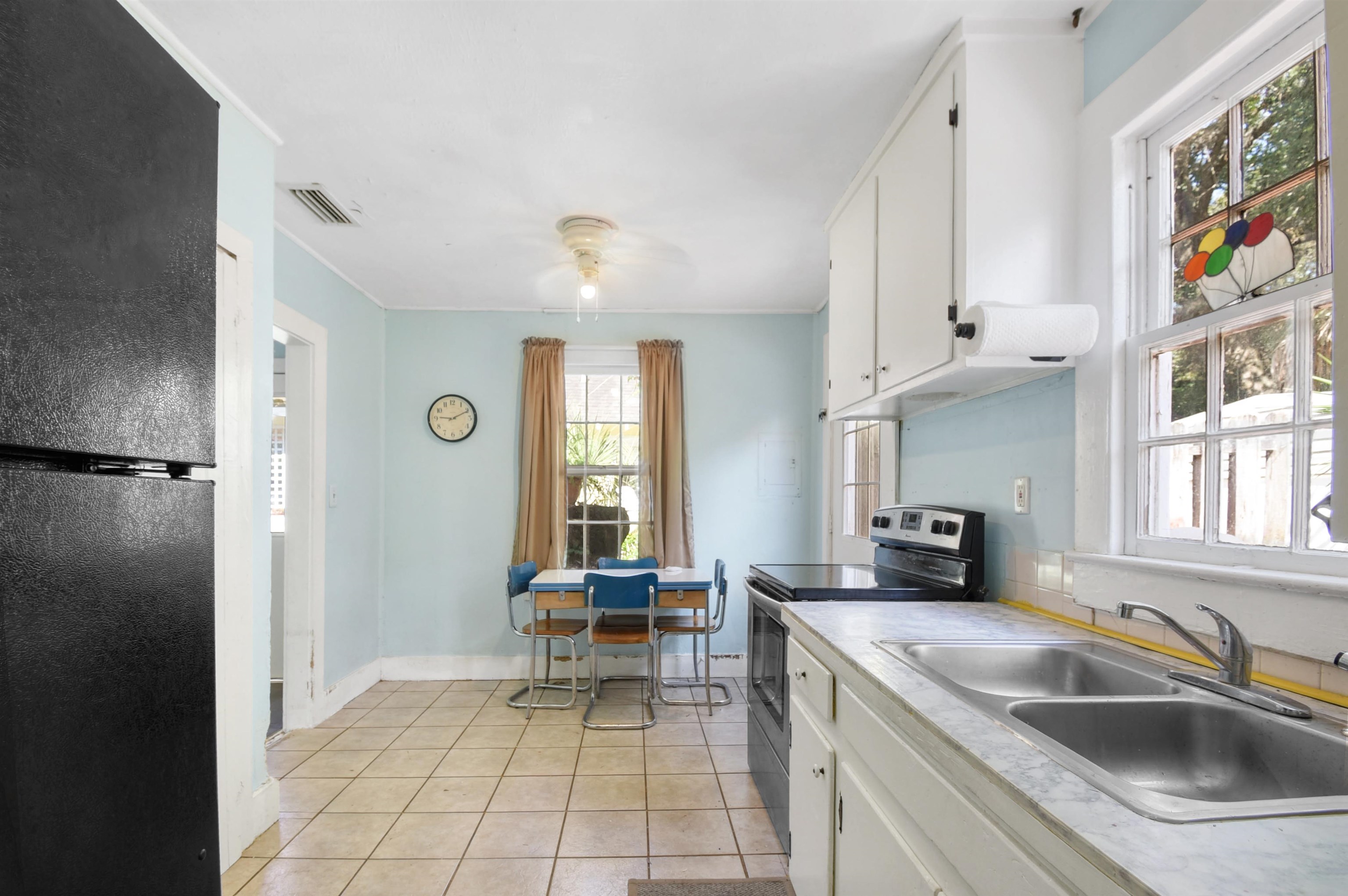 Image 9 of 33 For 14 Rio Vista Ave