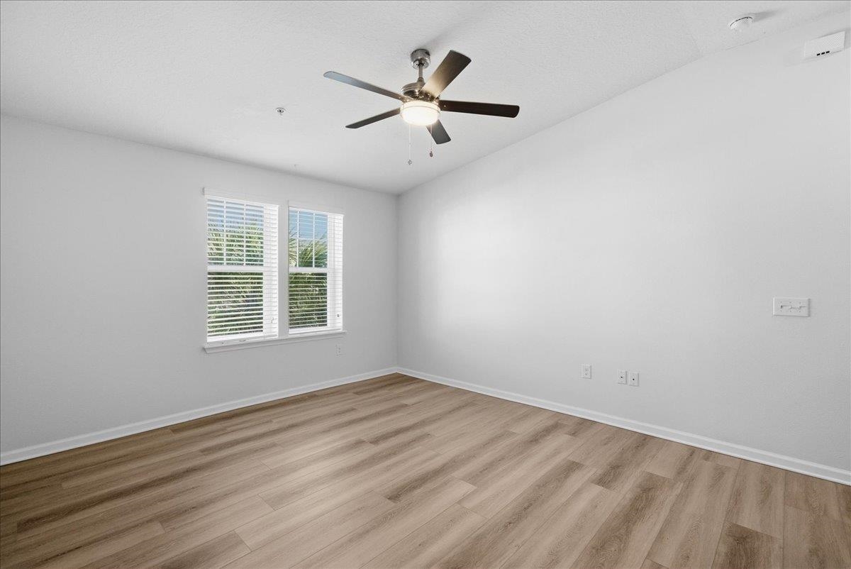 Image 16 of 56 For 1112 Golden Lake Loop