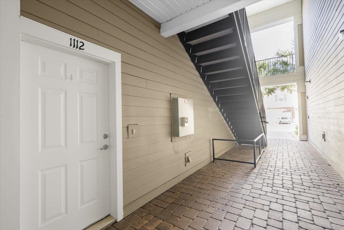 Image 8 of 56 For 1112 Golden Lake Loop