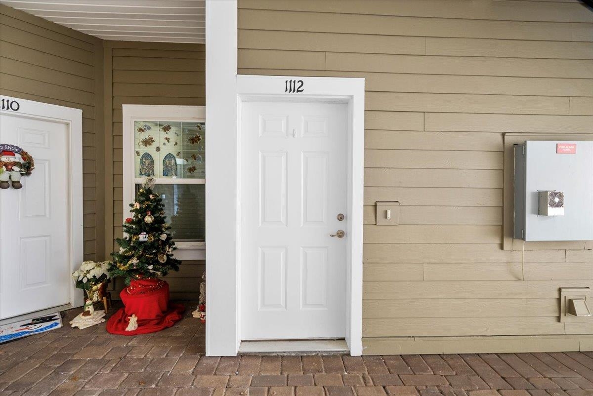 Image 9 of 56 For 1112 Golden Lake Loop