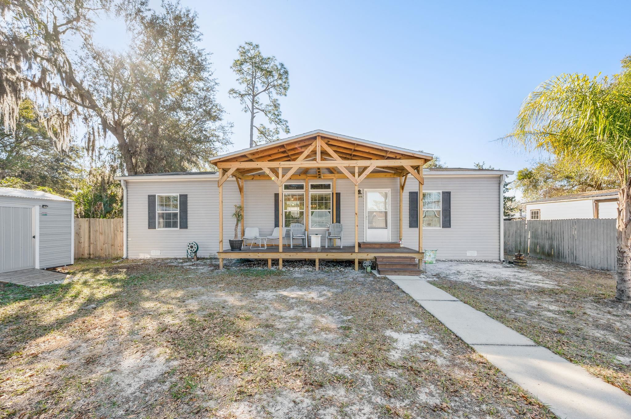 Details for 6005 7th Manor E, Palatka, FL 32177