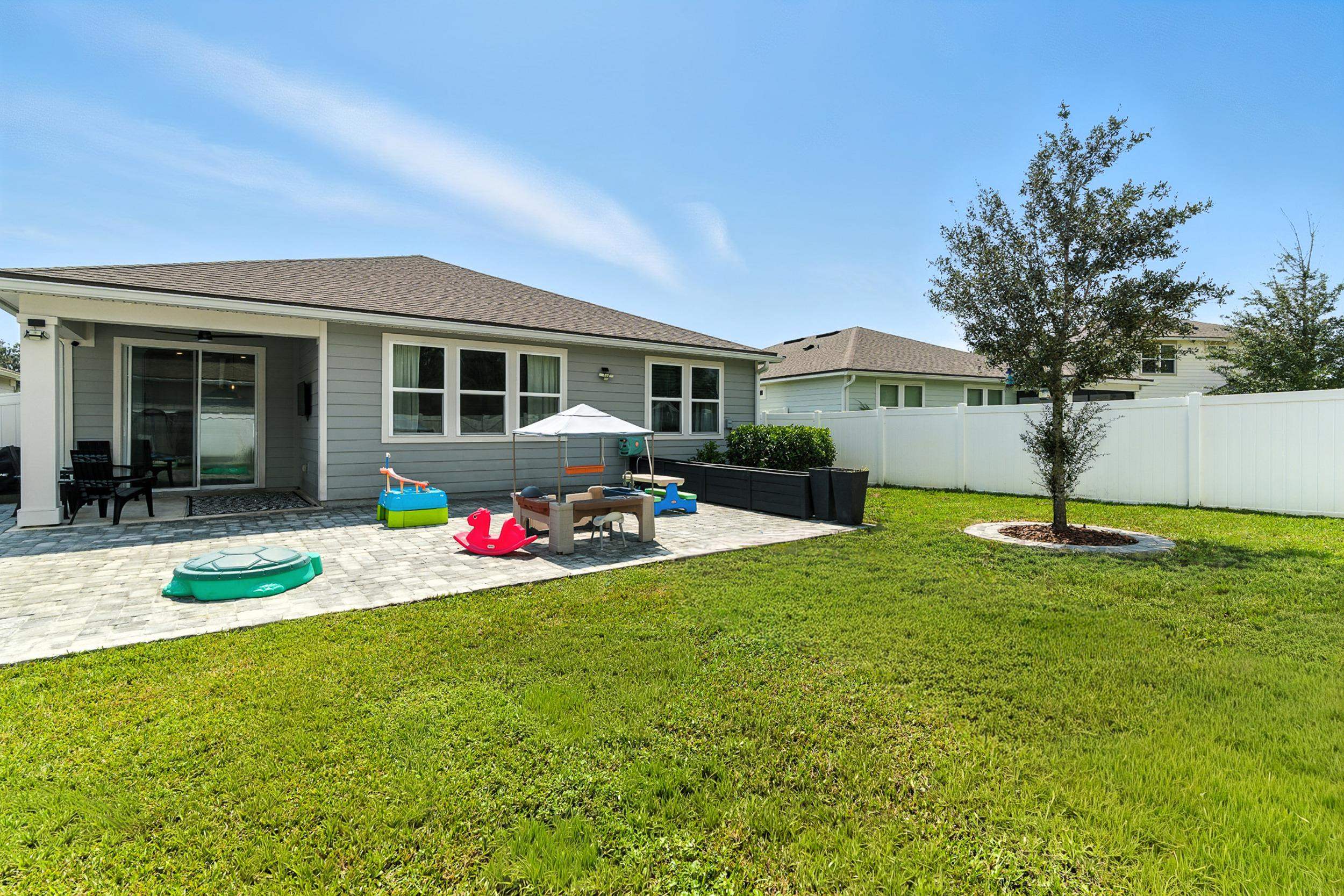 Image 13 of 52 For 196 Red Barn Rd