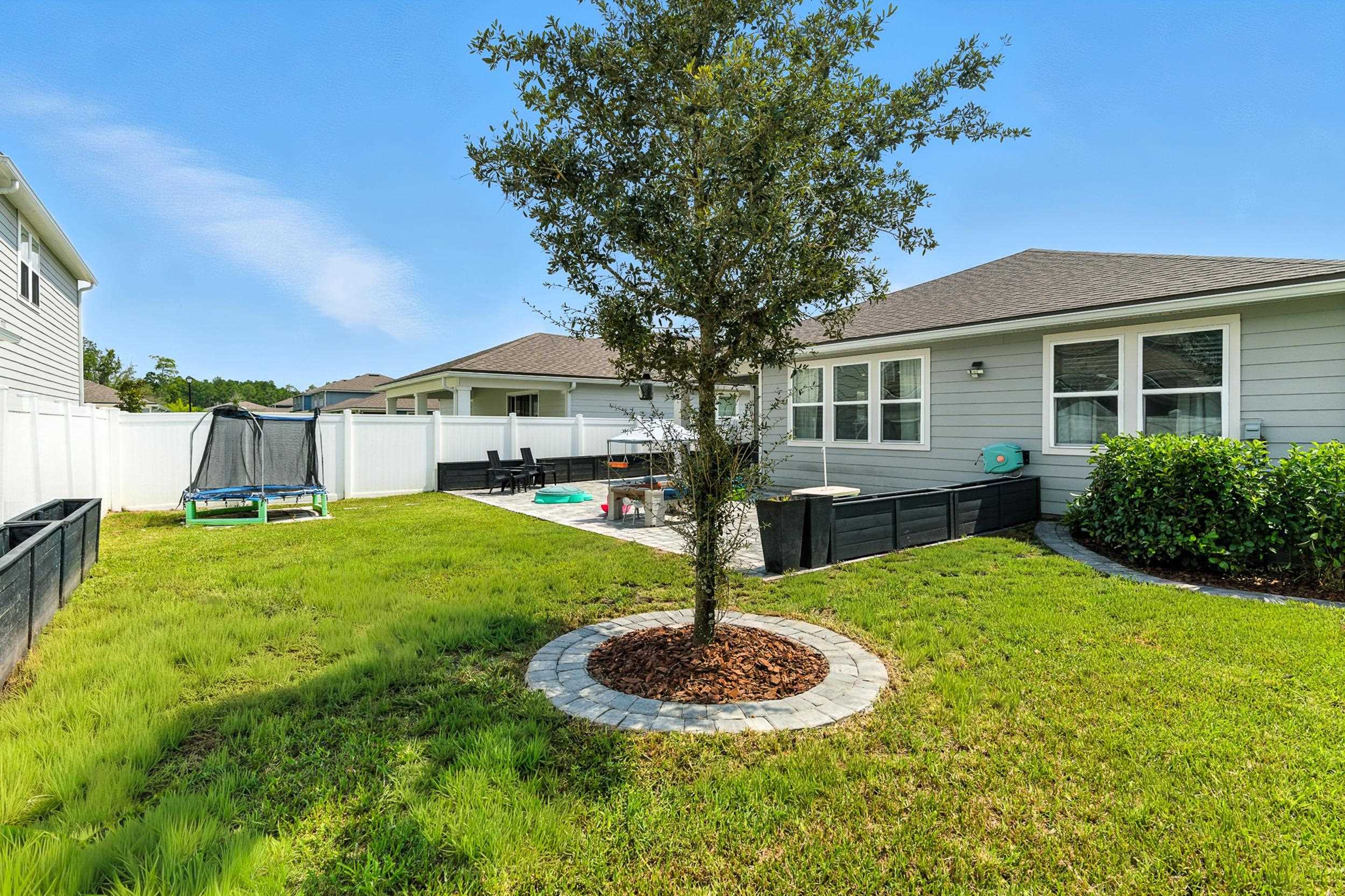 Image 14 of 52 For 196 Red Barn Rd