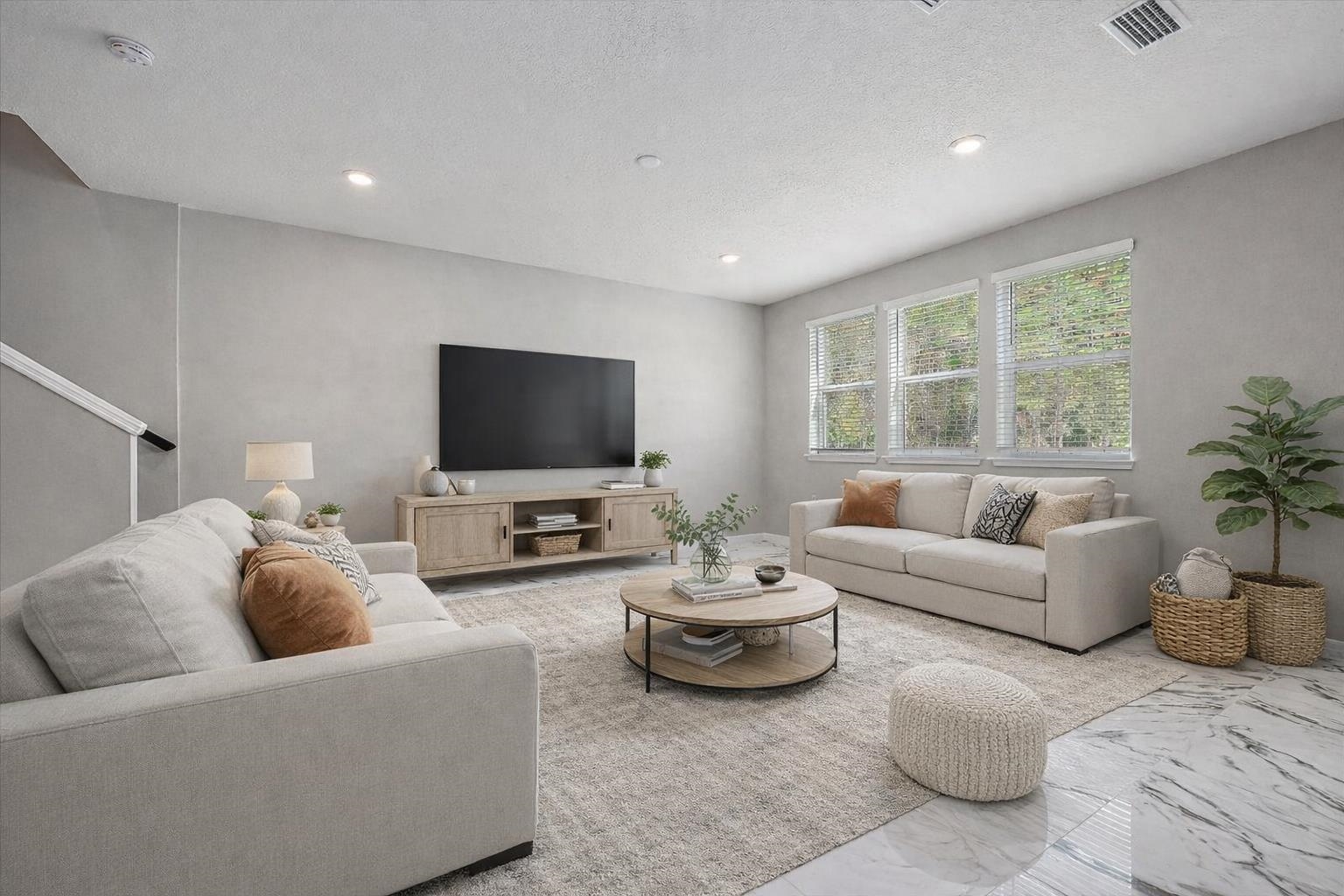 Image 3 of 36 For 122 Sage Hen Dr