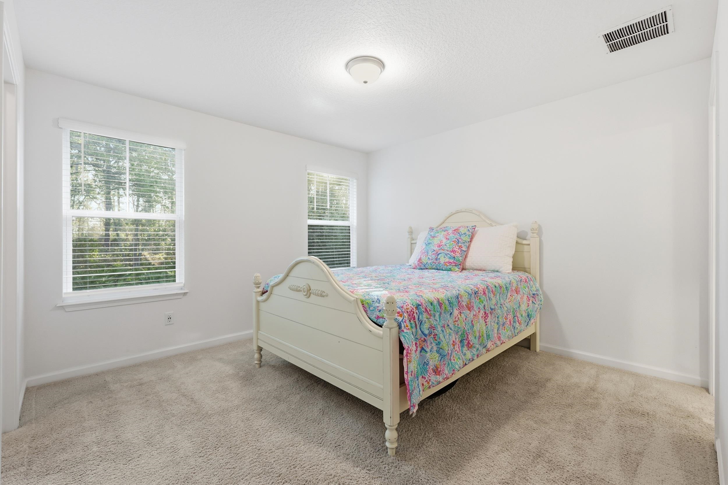 Image 22 of 46 For 38 Ridge Lake Rd