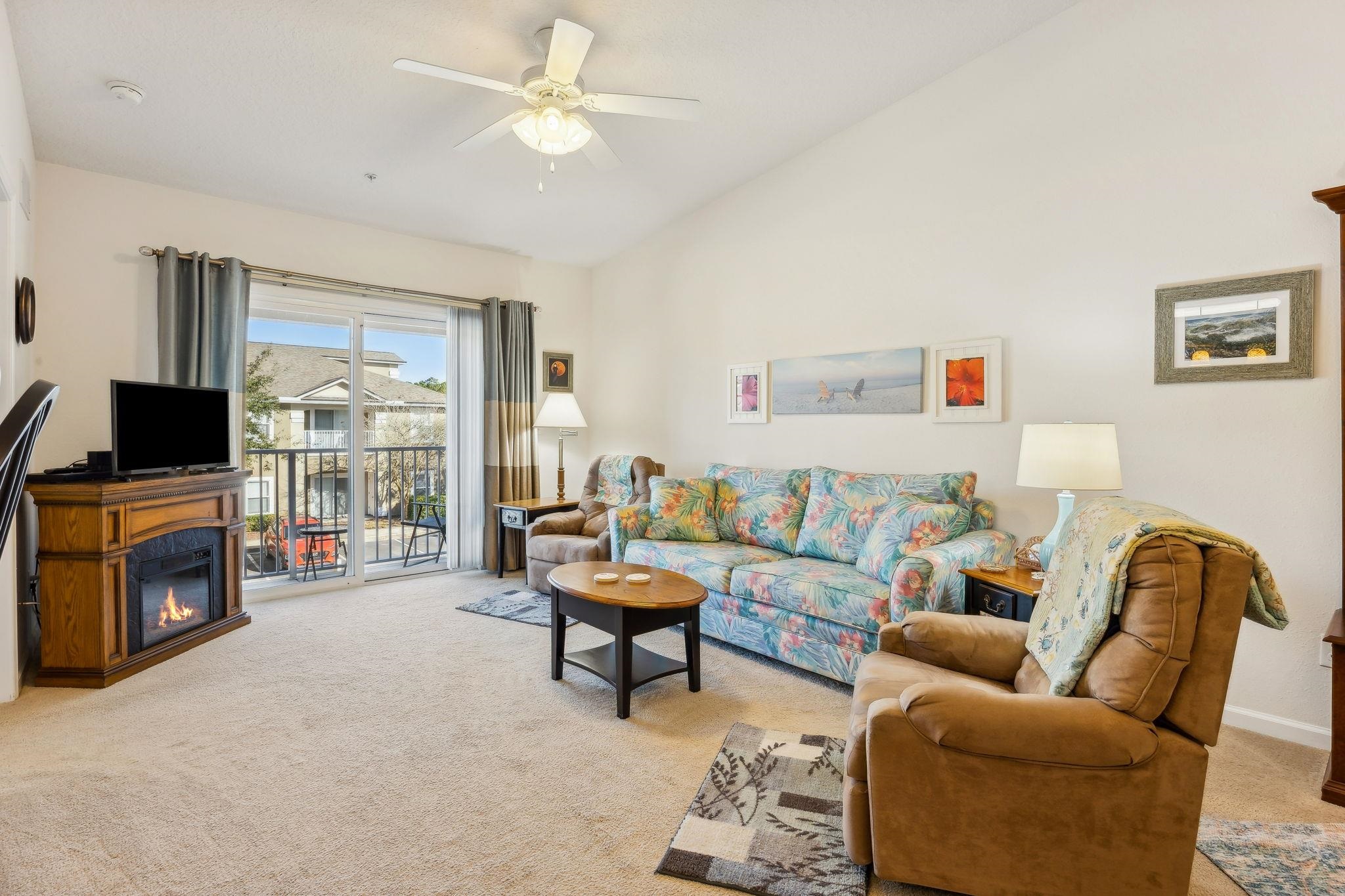 Image 16 of 40 For 2861 Golden Lake Loop