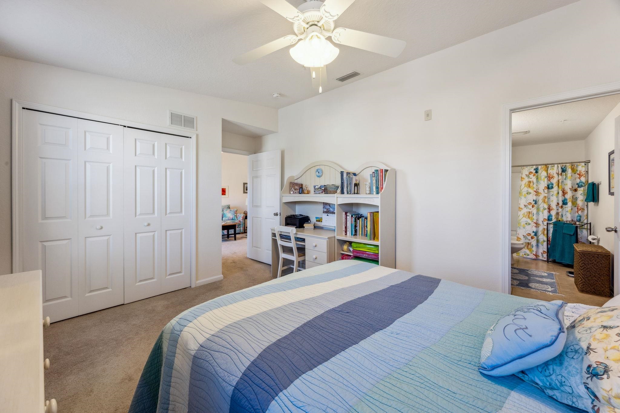 Image 29 of 40 For 2861 Golden Lake Loop