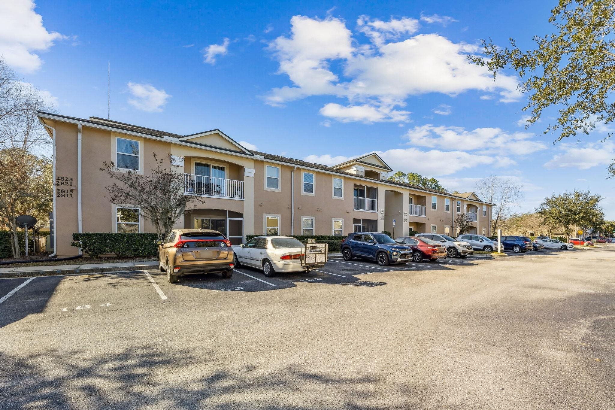 Image 3 of 40 For 2861 Golden Lake Loop