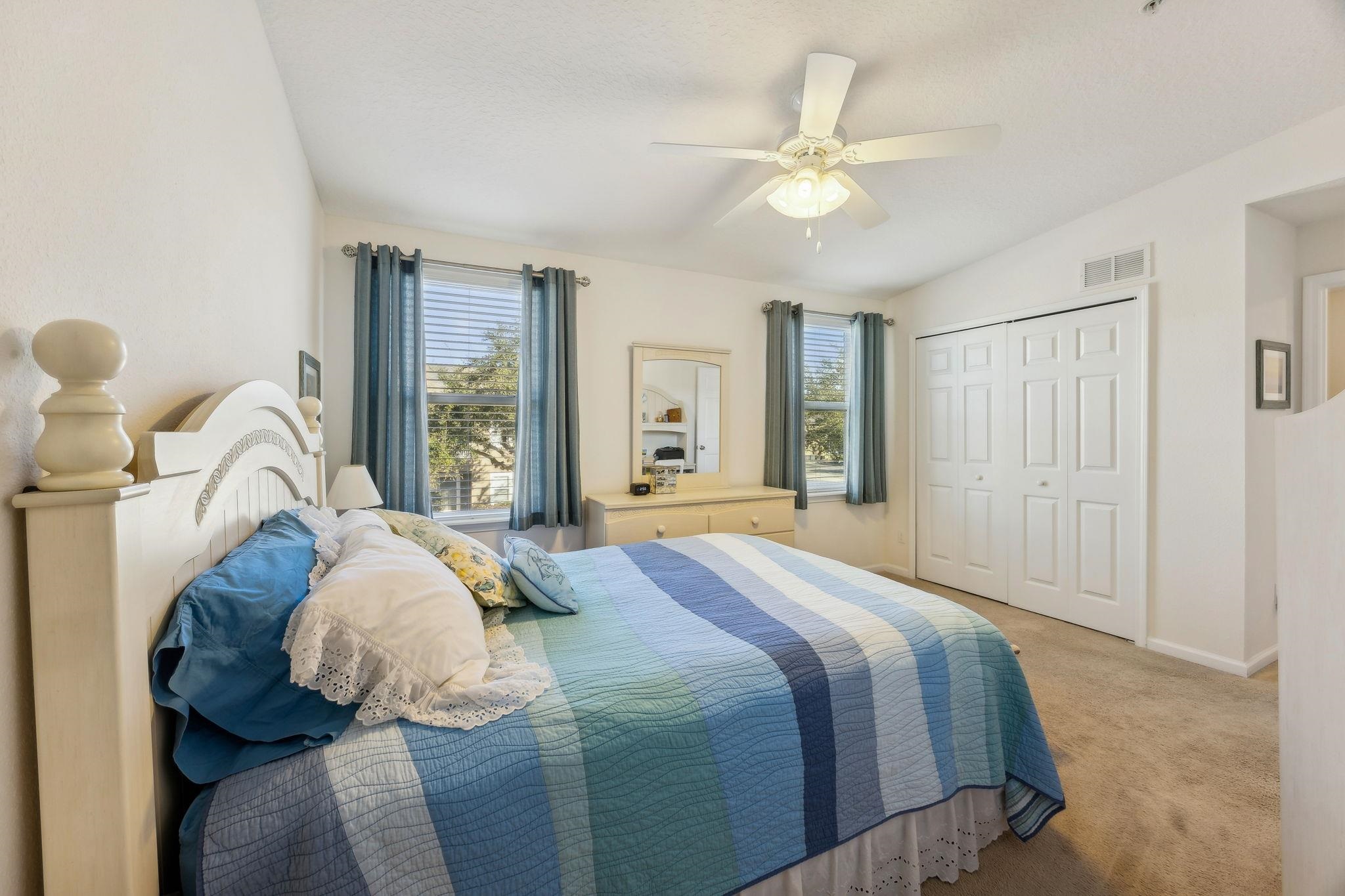 Image 30 of 40 For 2861 Golden Lake Loop