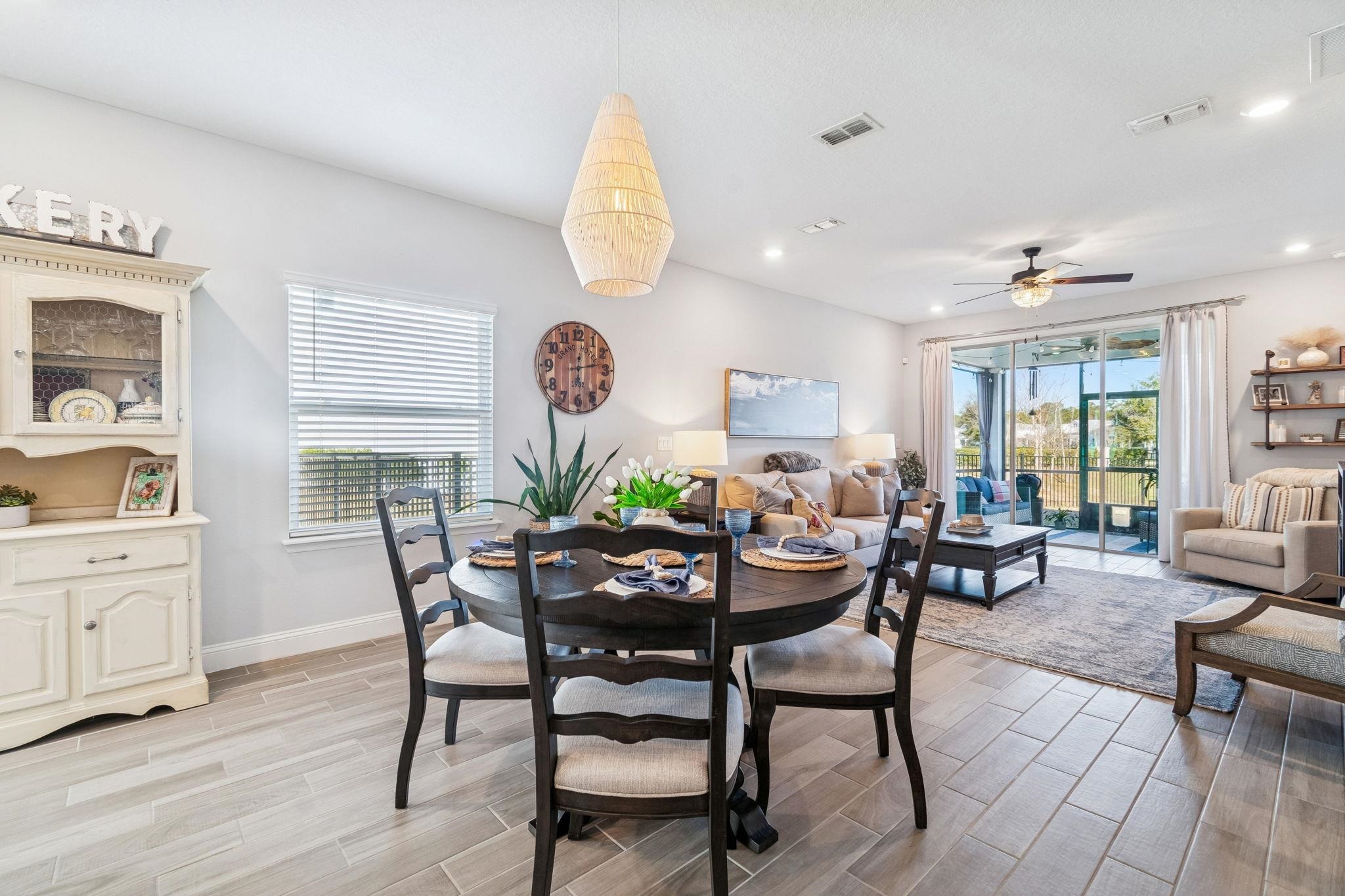 Image 25 of 100 For 262 Killarney Ave