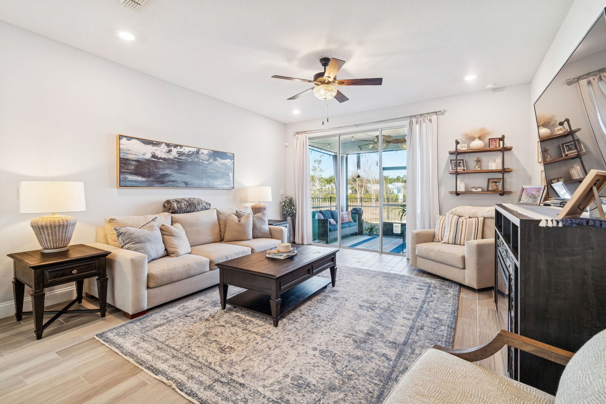 Image 28 of 100 For 262 Killarney Ave