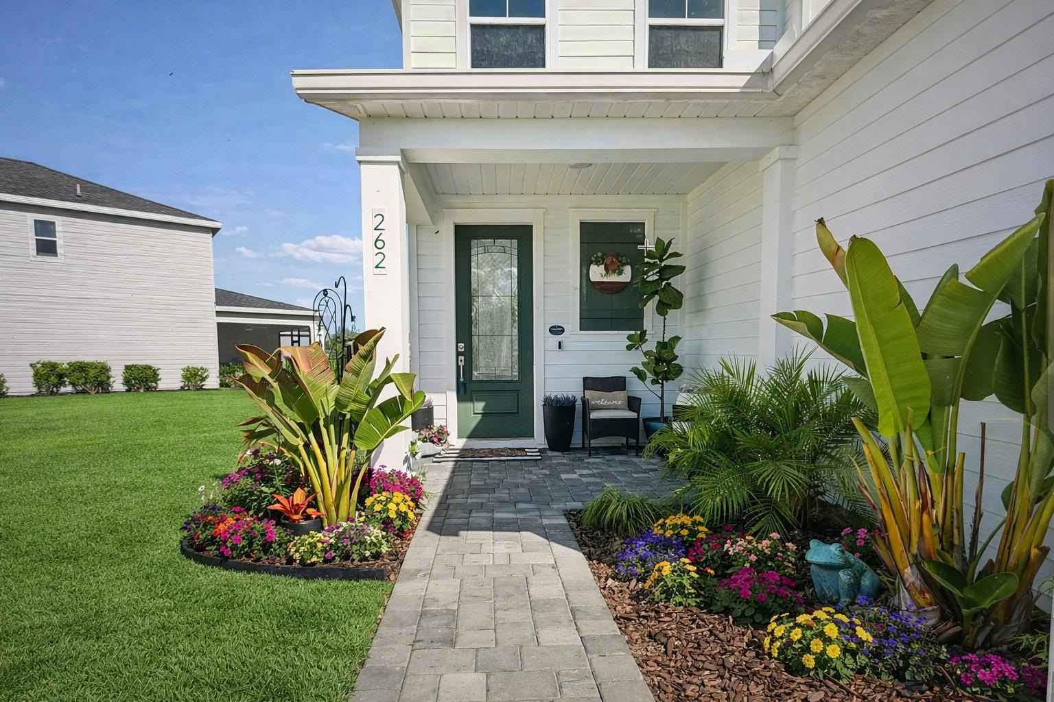 Image 3 of 100 For 262 Killarney Ave