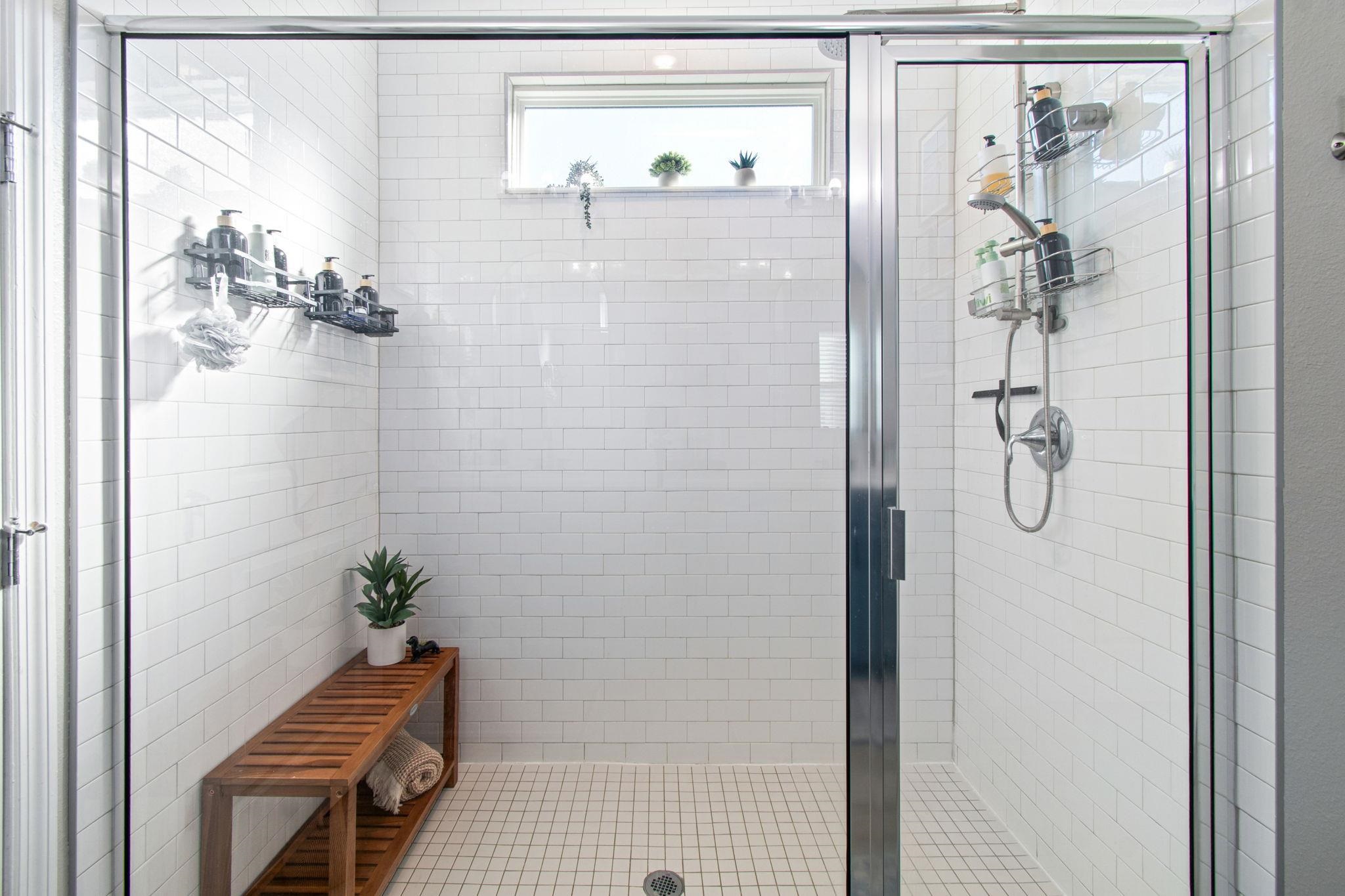 Image 42 of 100 For 262 Killarney Ave