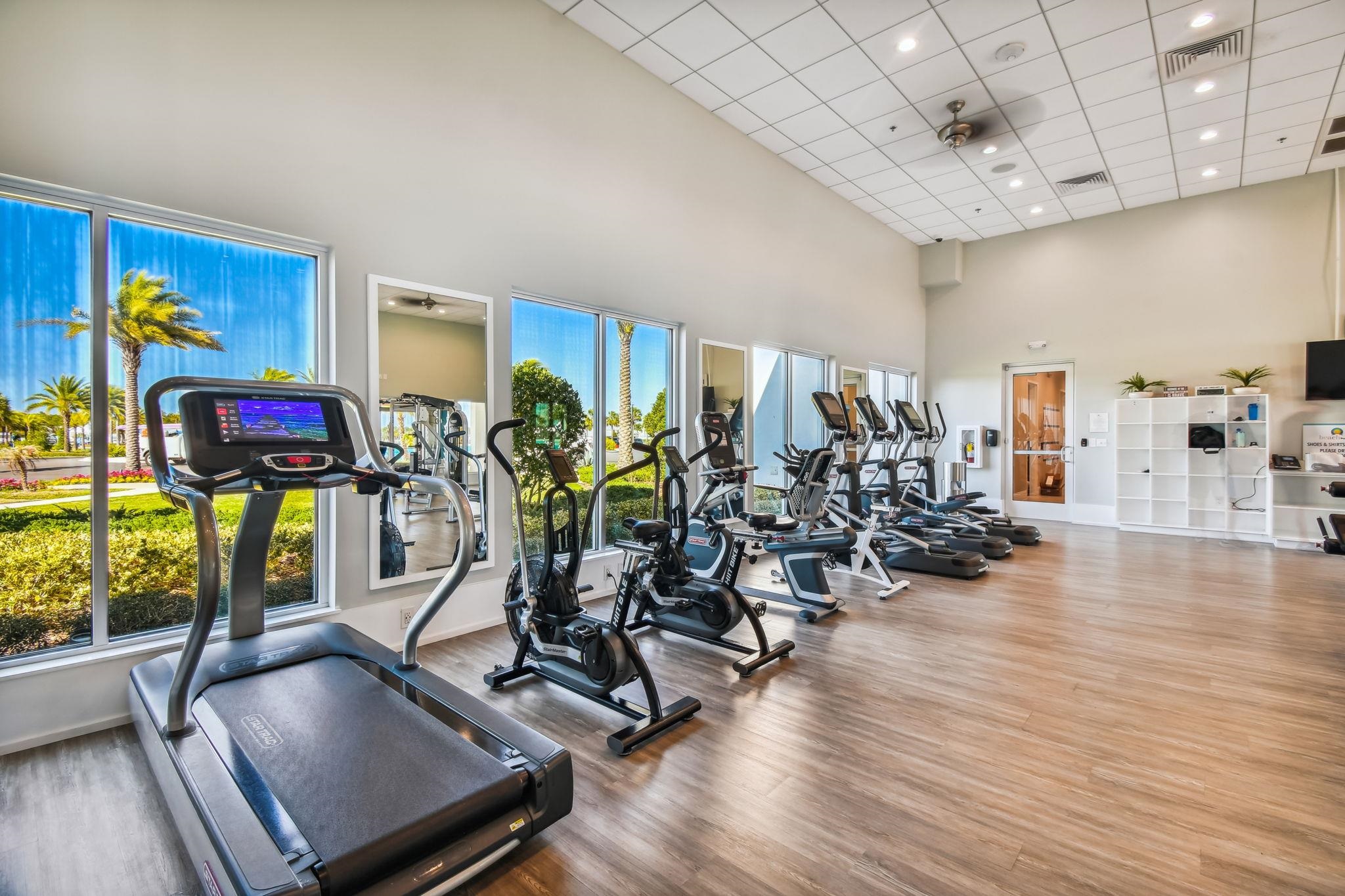 Image 95 of 100 For 262 Killarney Ave