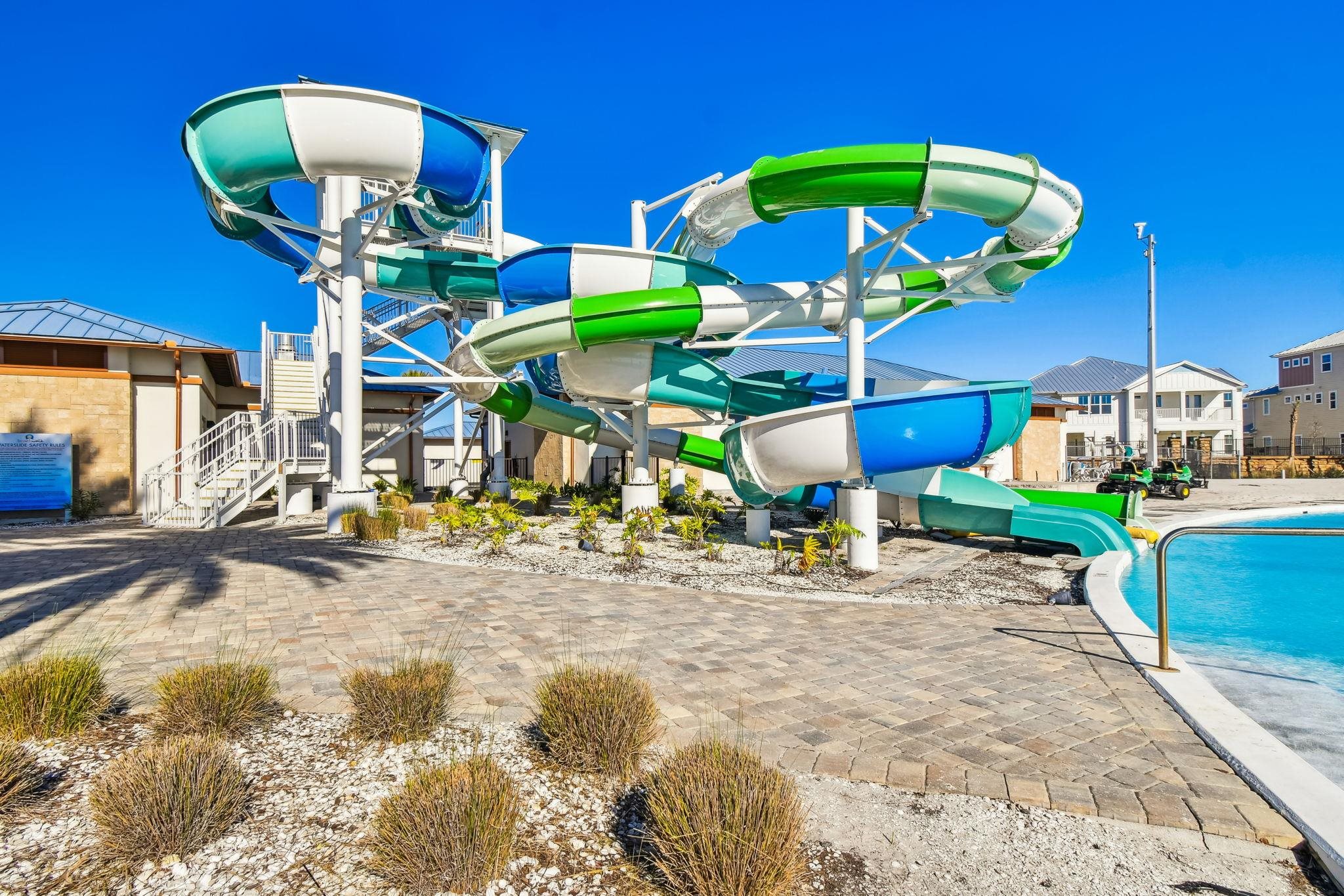 Image 99 of 100 For 262 Killarney Ave