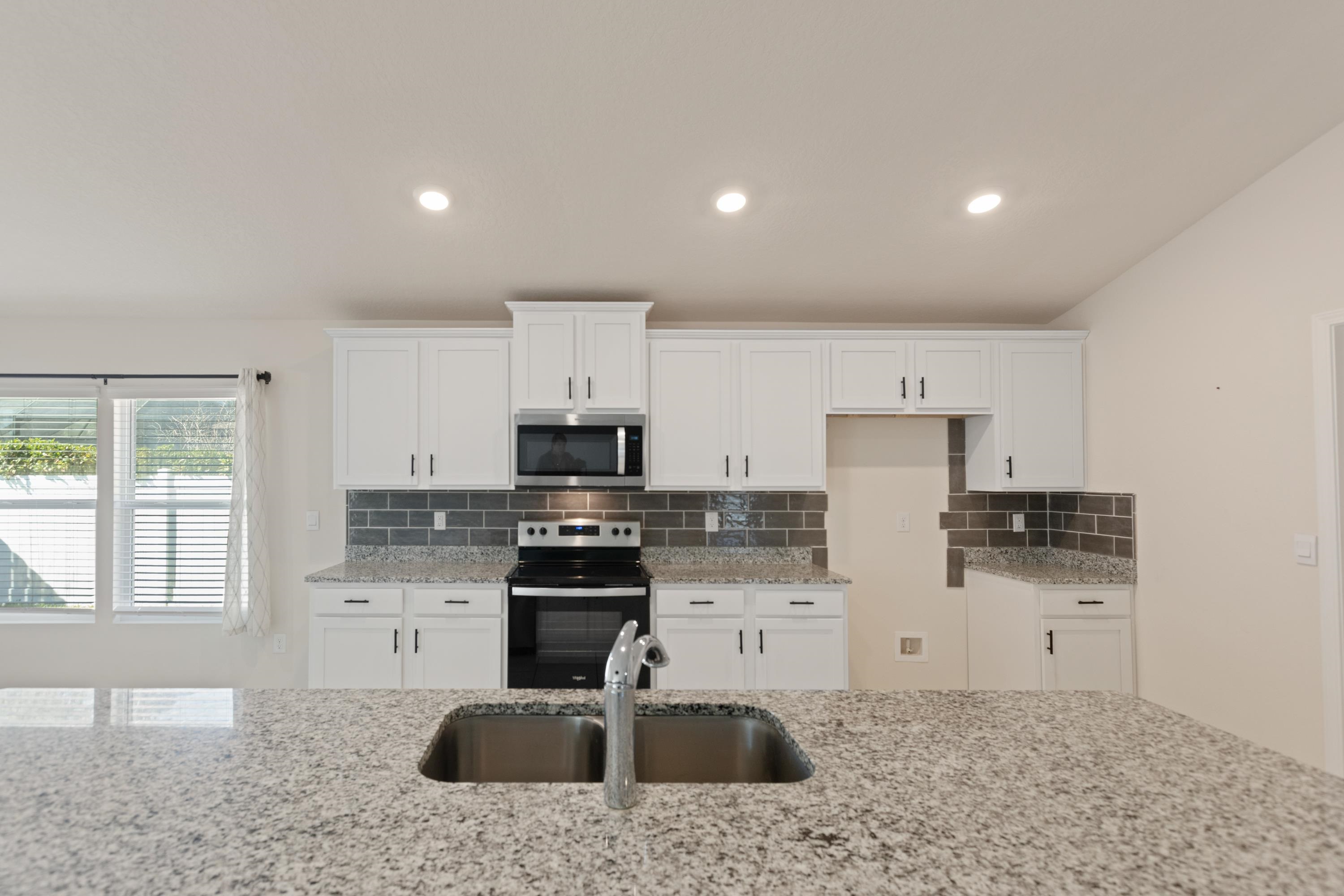 Image 16 of 72 For 46 Pitt Ln  