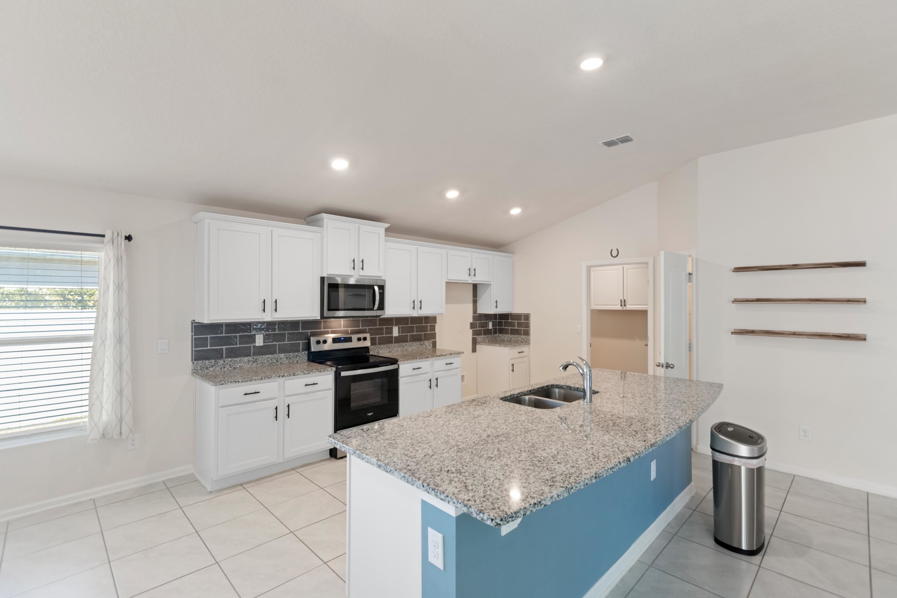 Image 18 of 72 For 46 Pitt Ln  