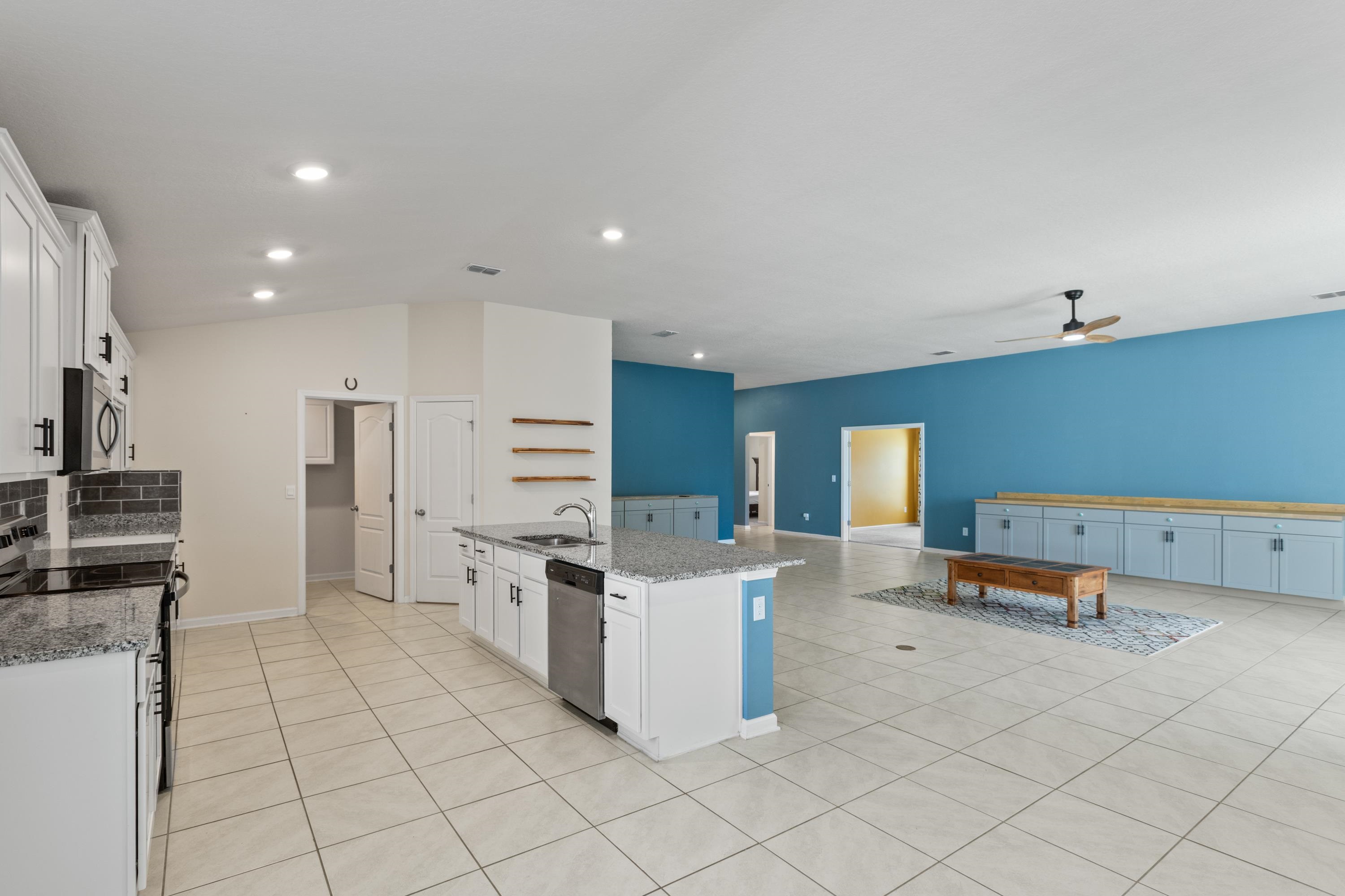 Image 20 of 72 For 46 Pitt Ln  