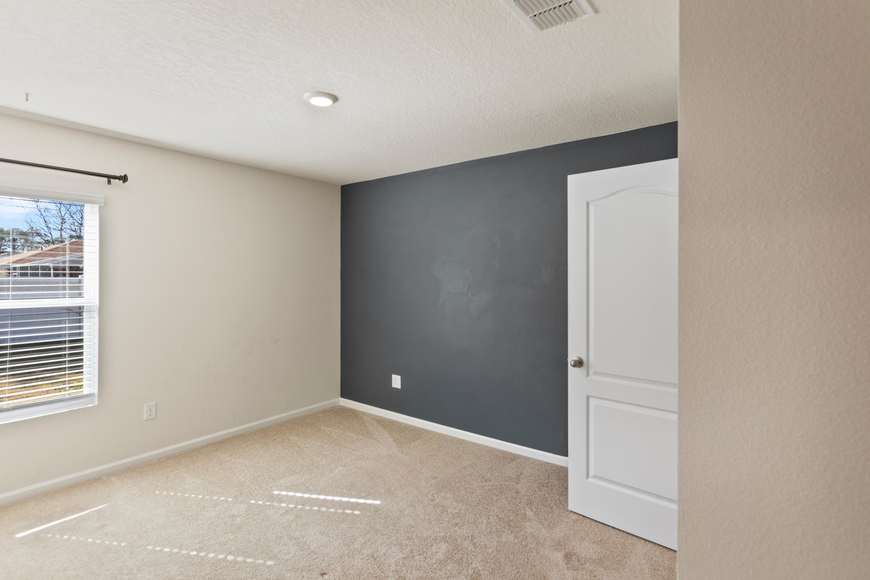 Image 44 of 72 For 46 Pitt Ln  