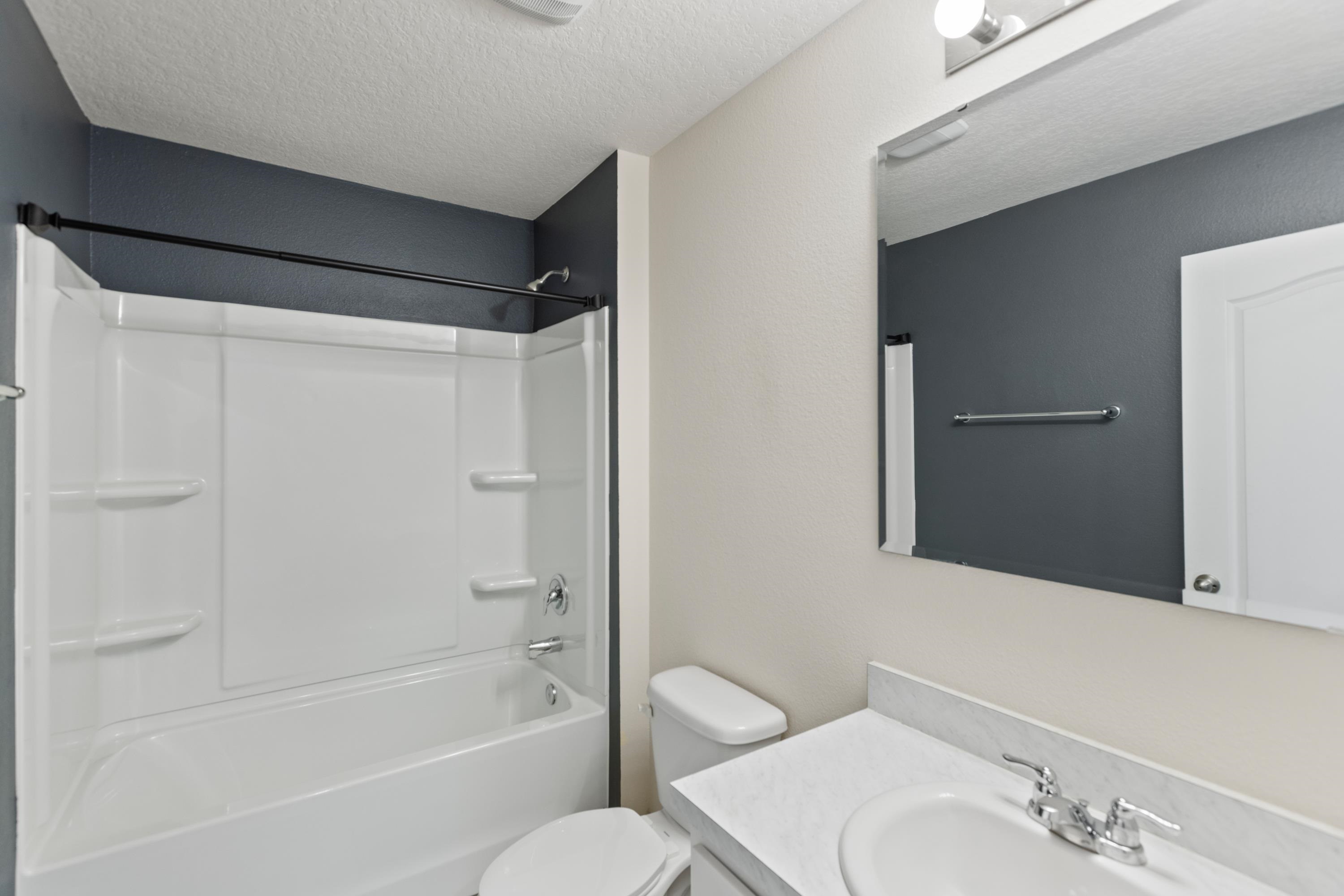 Image 47 of 72 For 46 Pitt Ln  