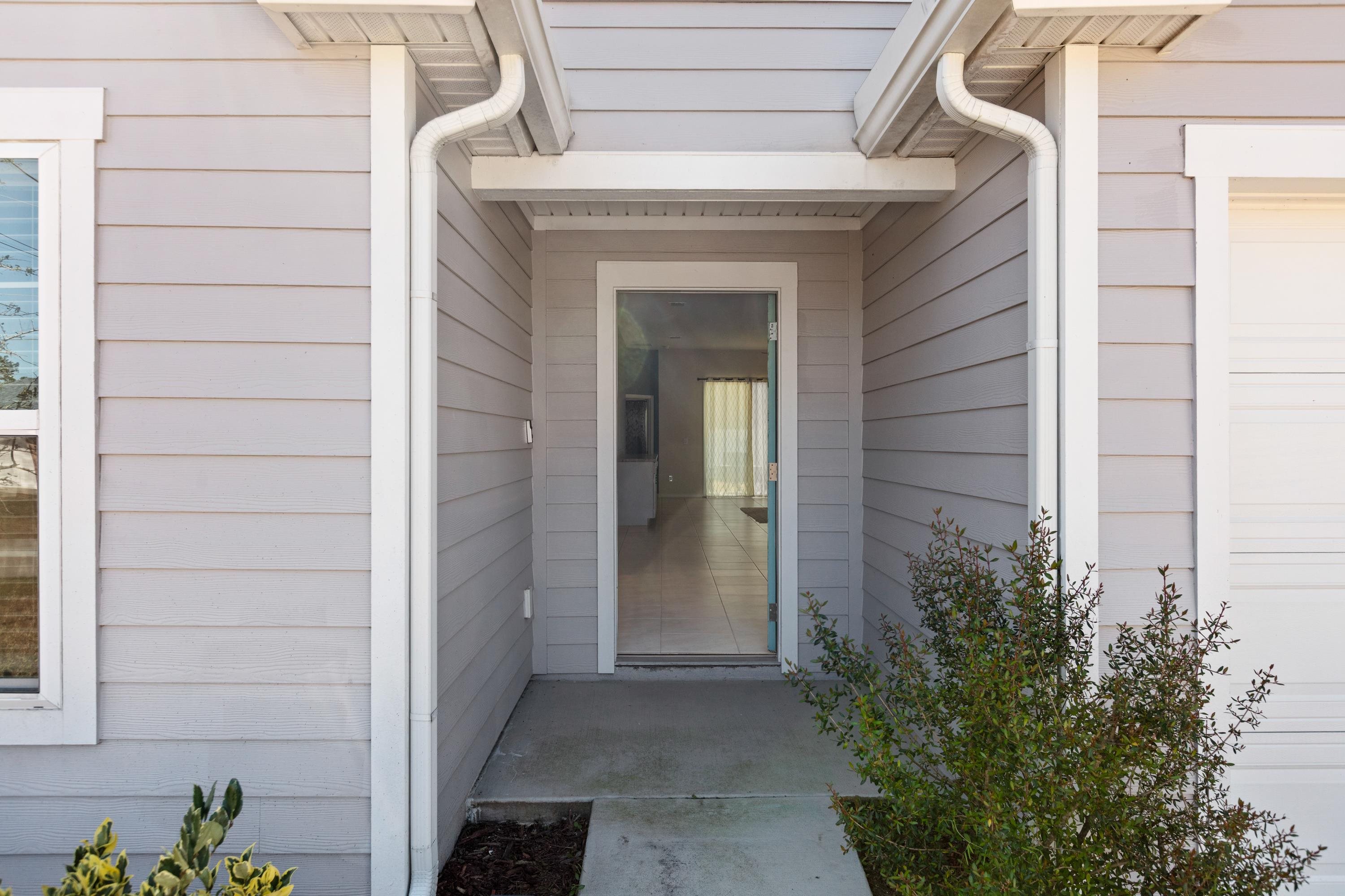 Image 8 of 72 For 46 Pitt Ln  