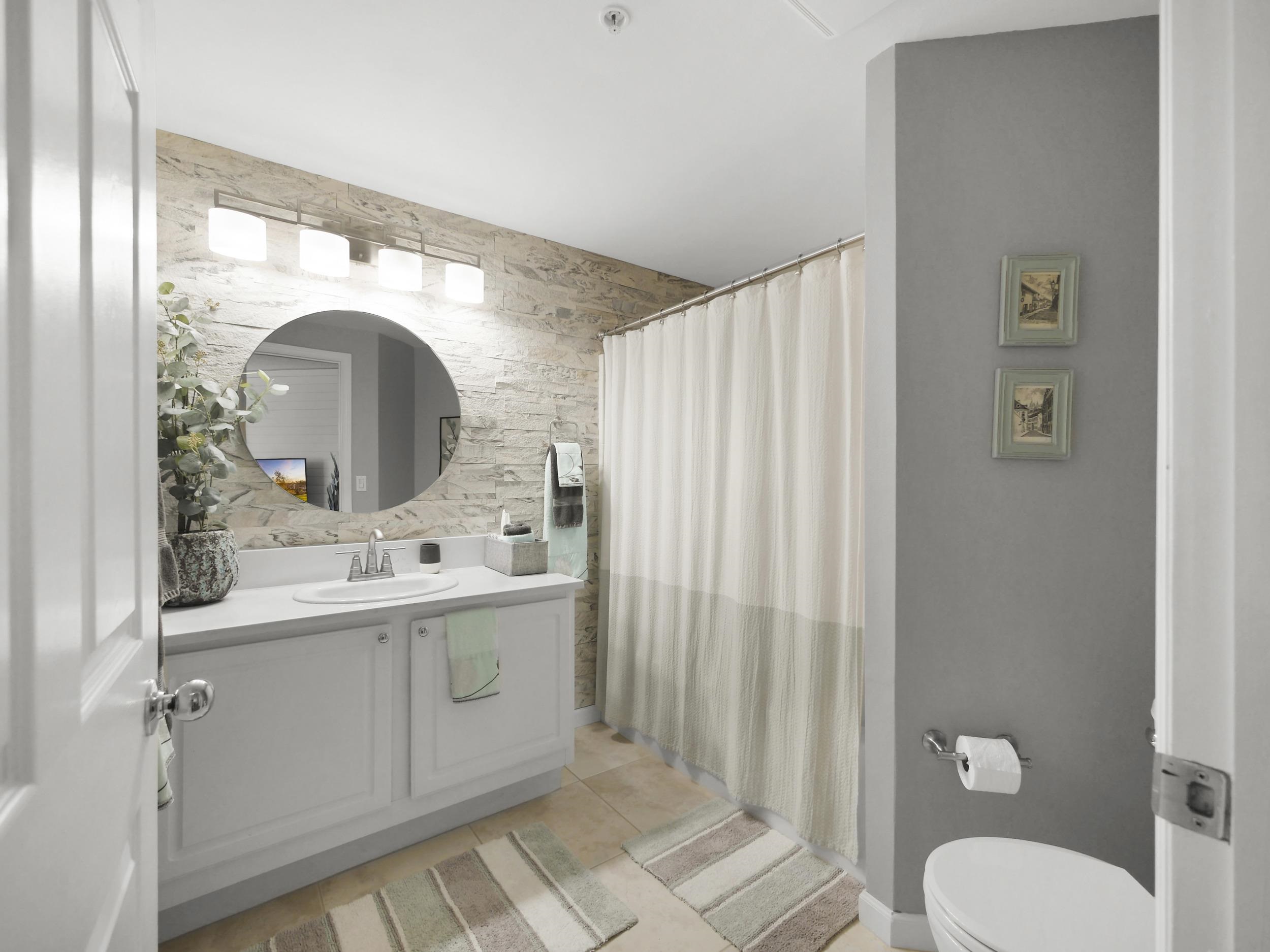 Image 13 of 29 For 2005 Mariposa Vista Ln  3-305