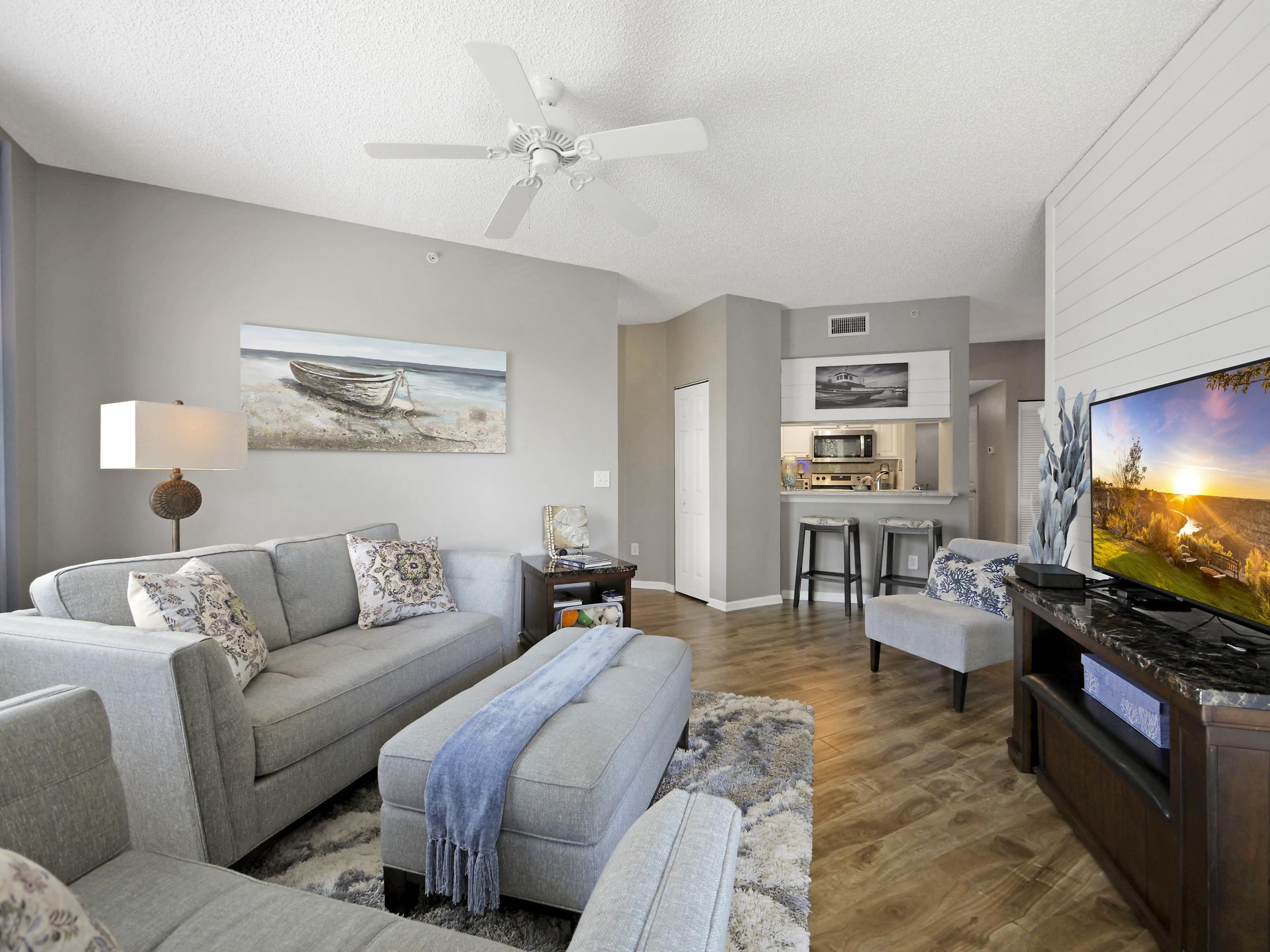 Image 7 of 29 For 2005 Mariposa Vista Ln  3-305