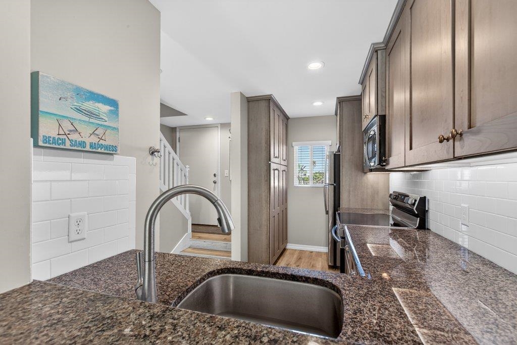 Image 9 of 56 For 8550 A1a #123 S 12223