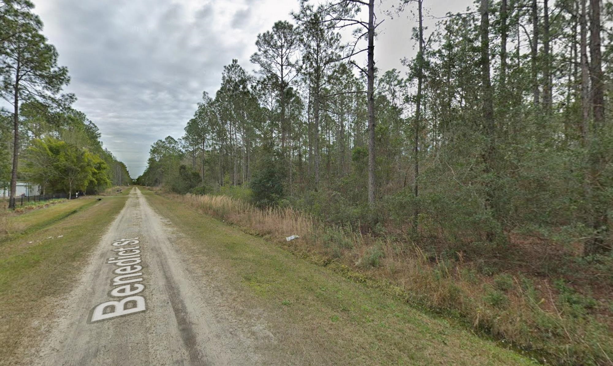 Image 2 of 6 For 4235 Benedict St