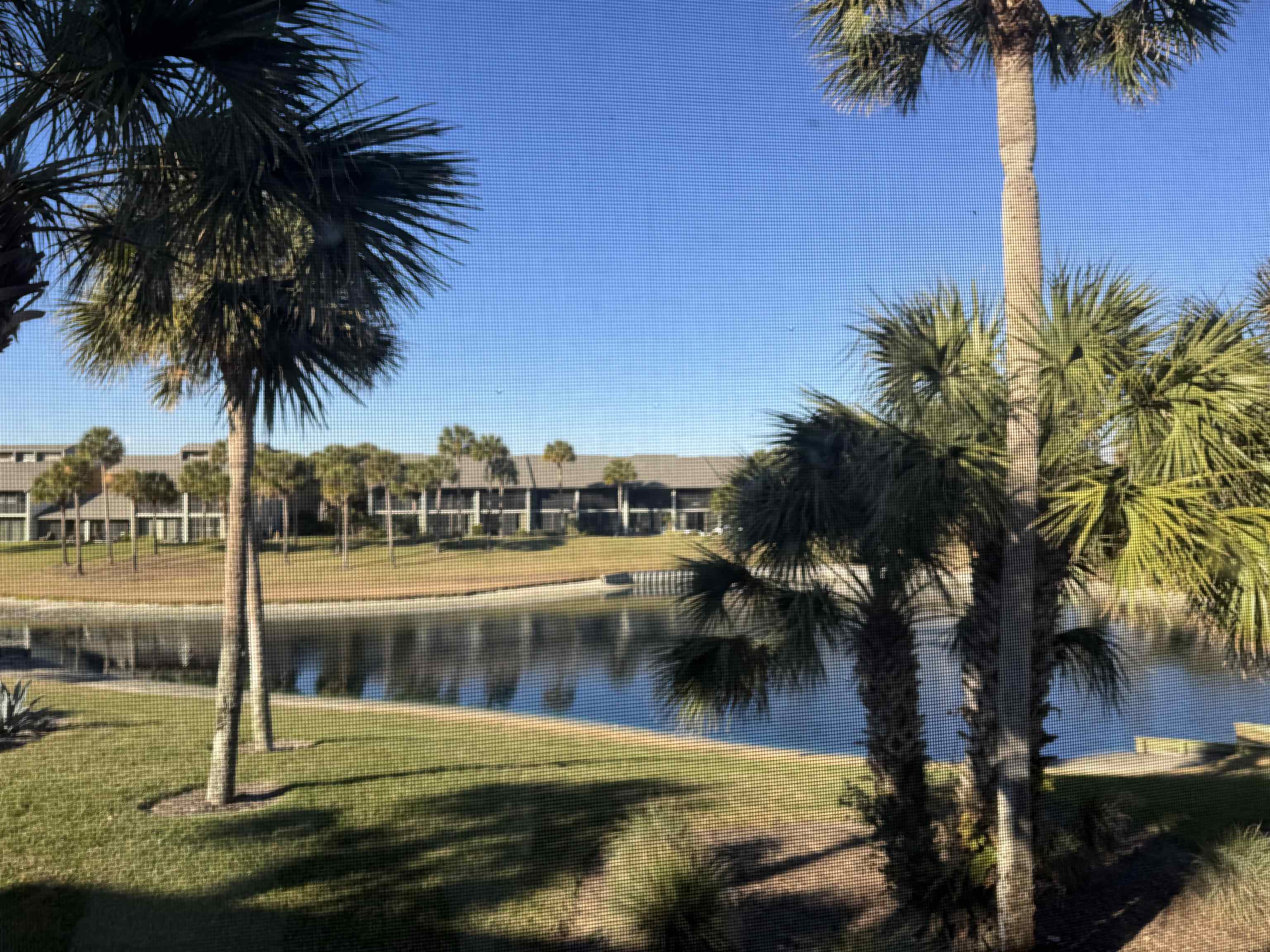 Image 3 of 41 For 25 Village Del Lago Cir