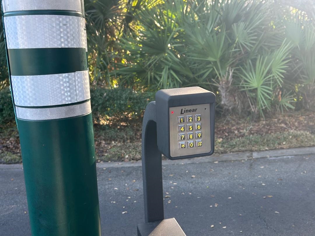 Image 3 of 8 For 206 Madrid St