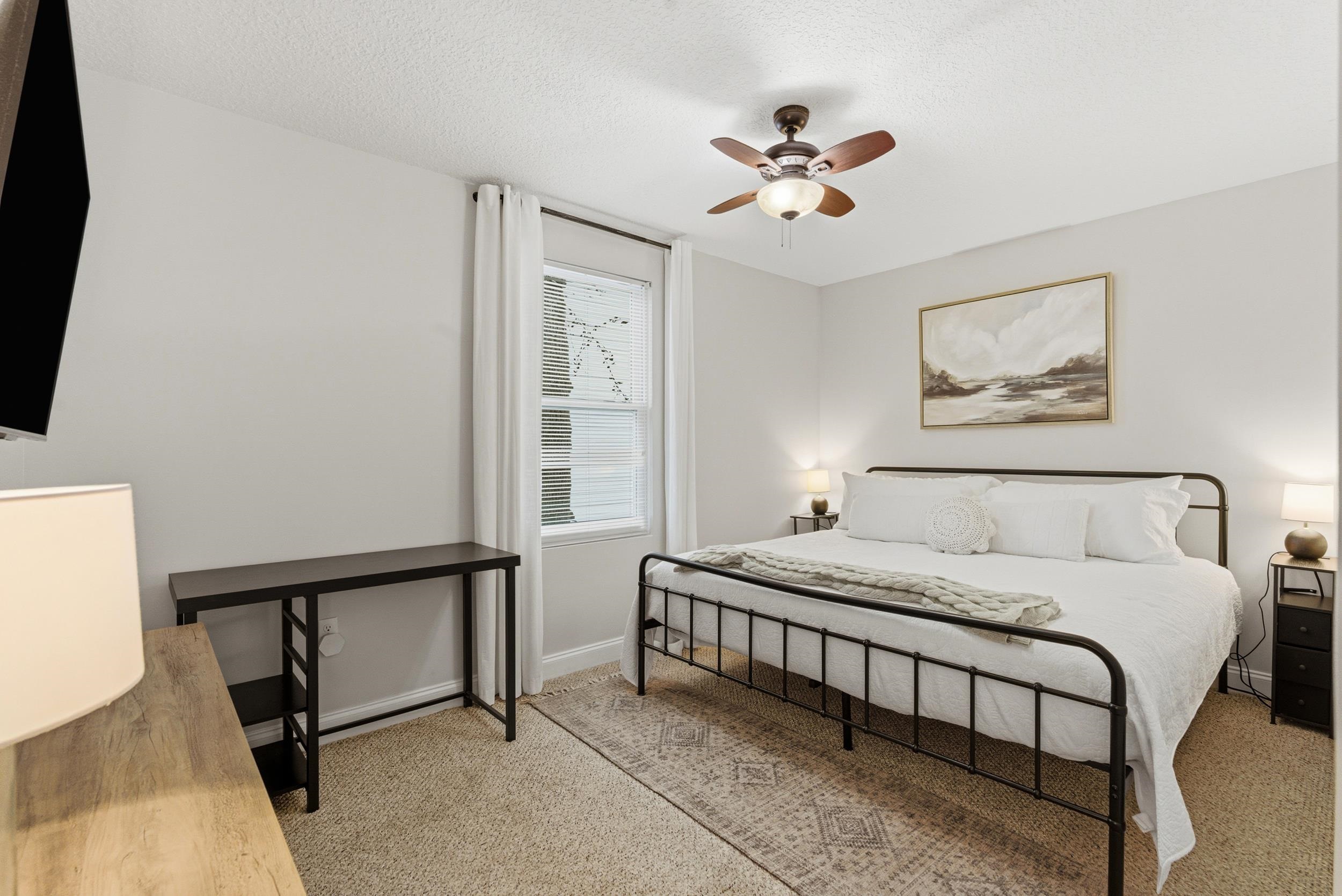 Image 20 of 54 For 125 Moore St