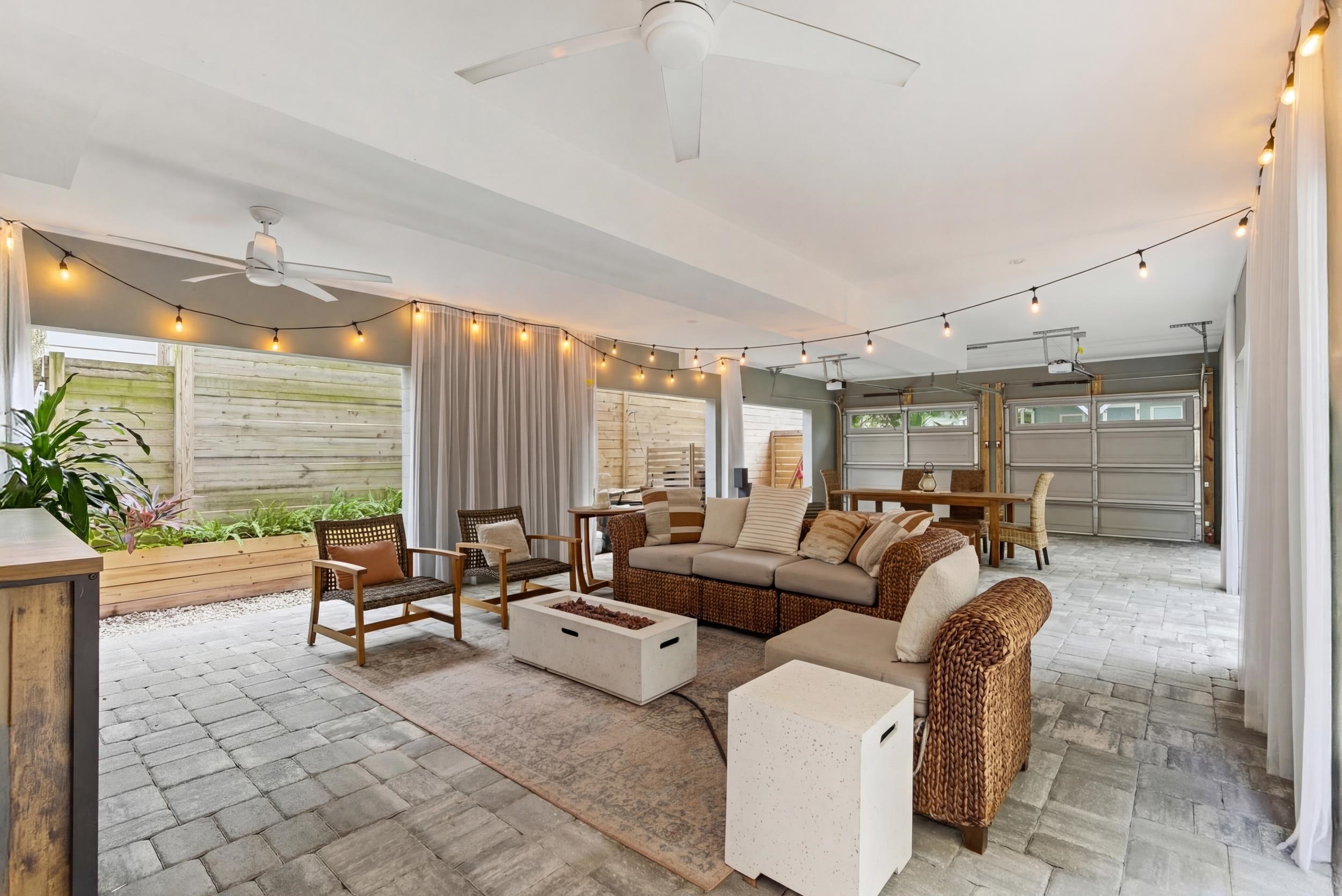 Image 35 of 54 For 125 Moore St