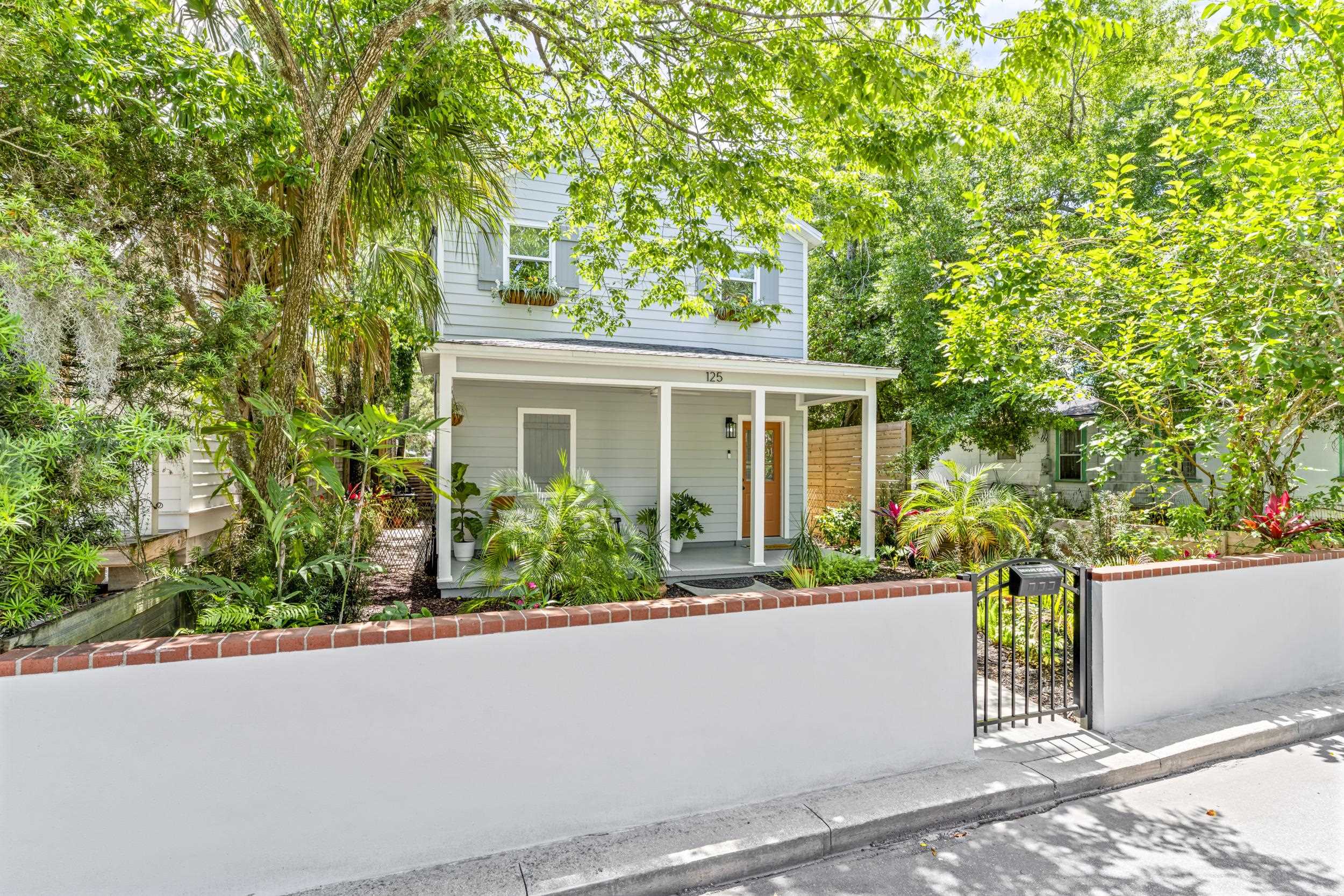 Image 41 of 54 For 125 Moore St