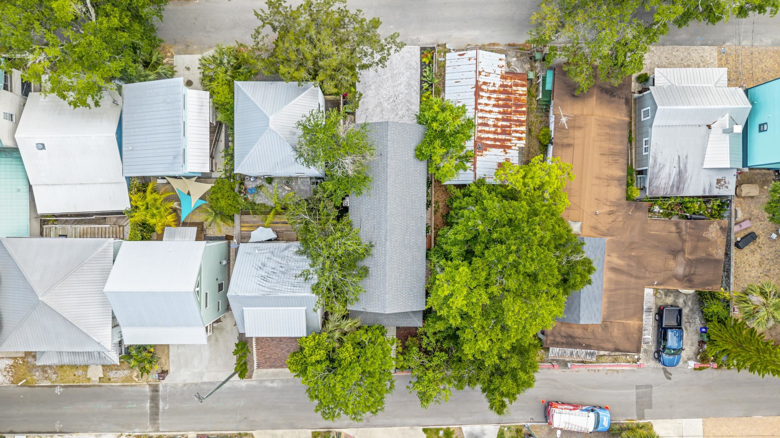 Image 52 of 54 For 125 Moore St