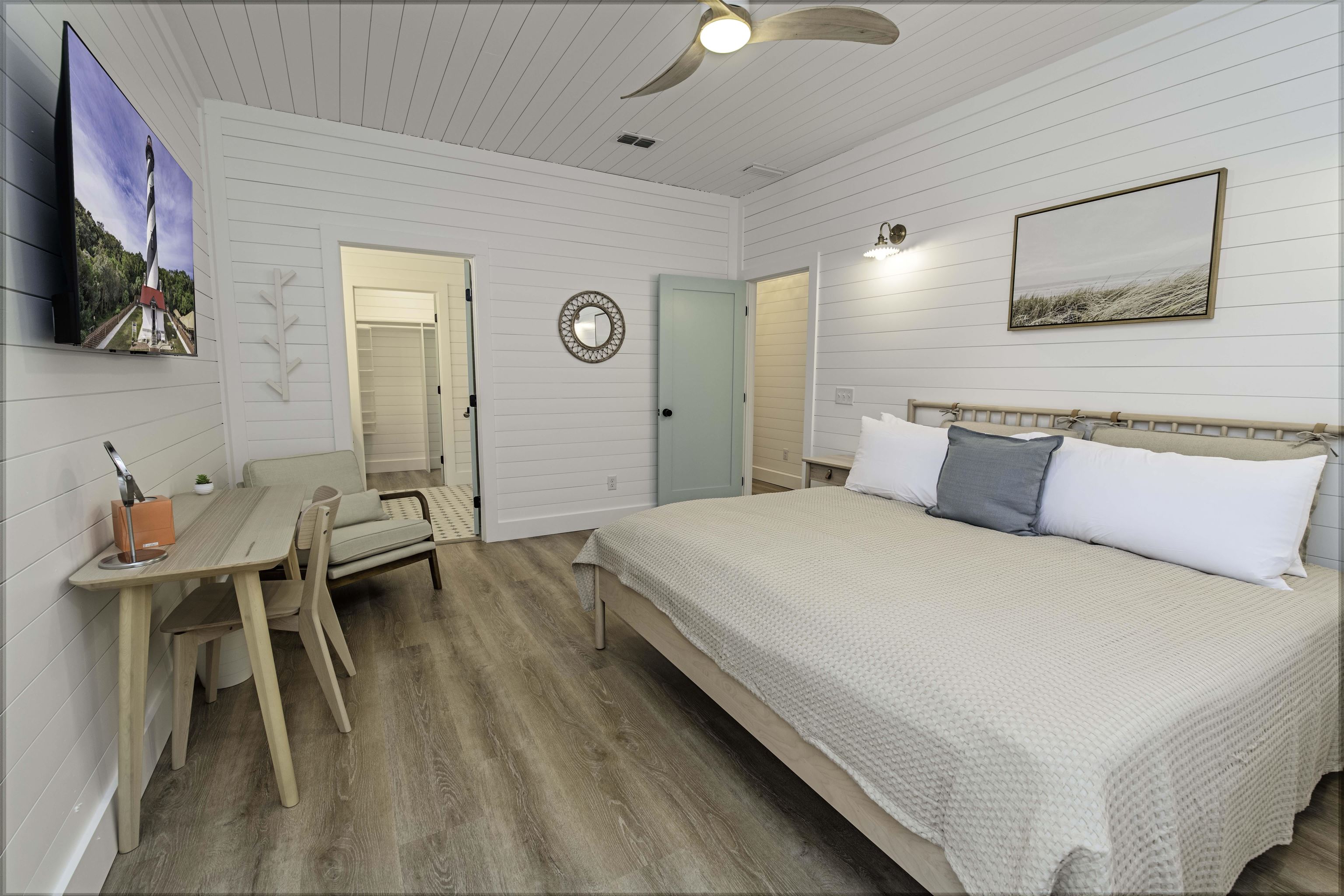 Image 33 of 89 For 16-18-20 Inlet Pl