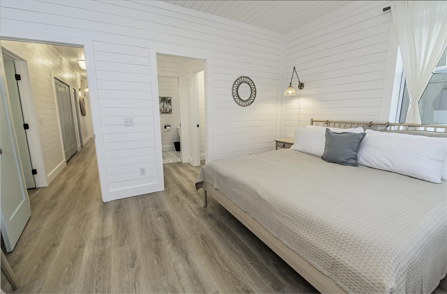 Image 37 of 89 For 16-18-20 Inlet Pl