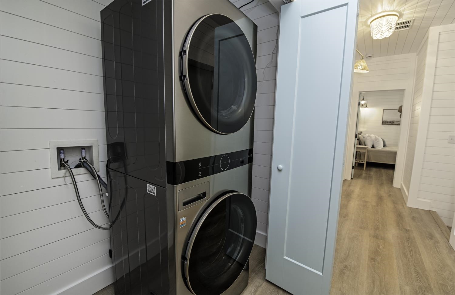 Image 47 of 89 For 16-18-20 Inlet Pl