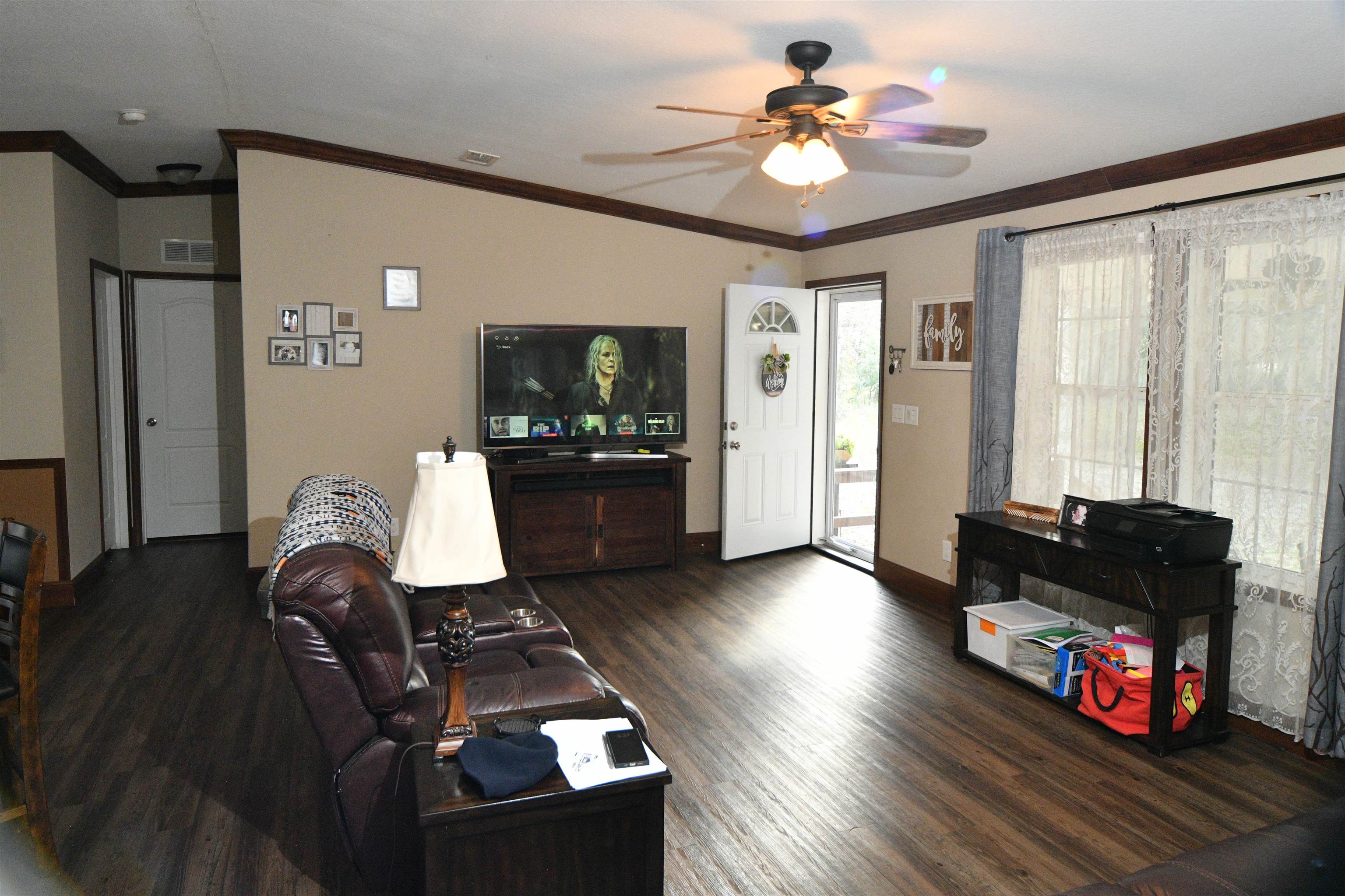 Image 19 of 52 For 130 Fulwood Dr