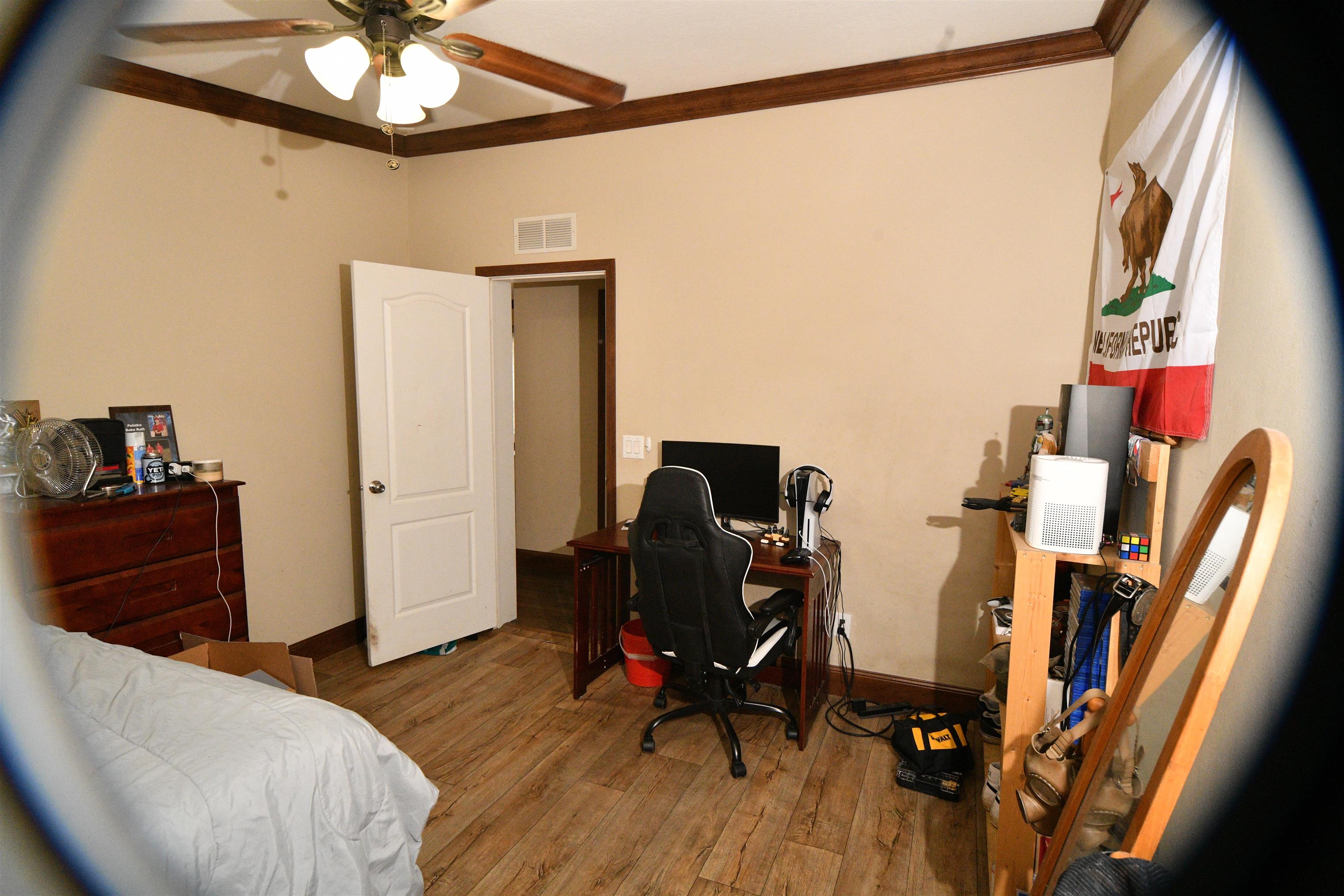 Image 35 of 52 For 130 Fulwood Dr