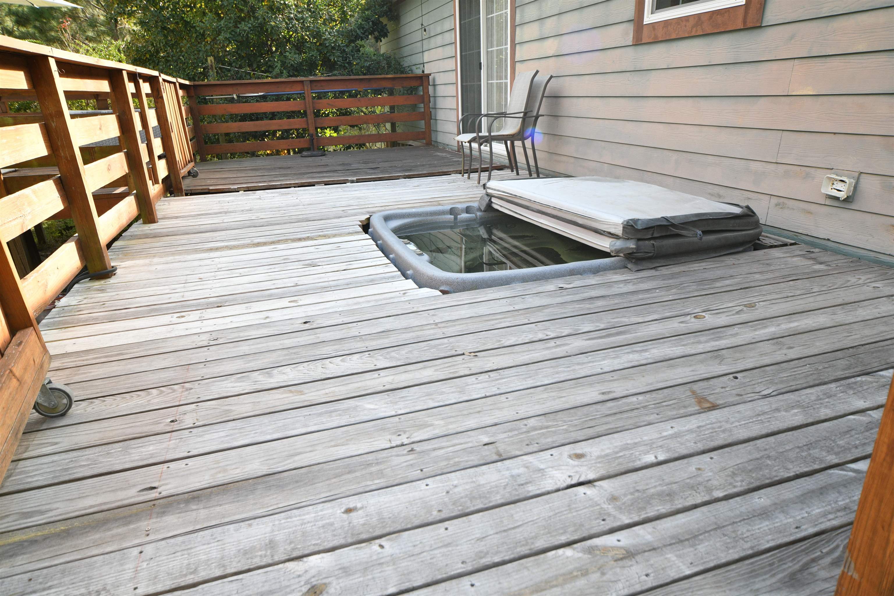 Image 4 of 52 For 130 Fulwood Dr