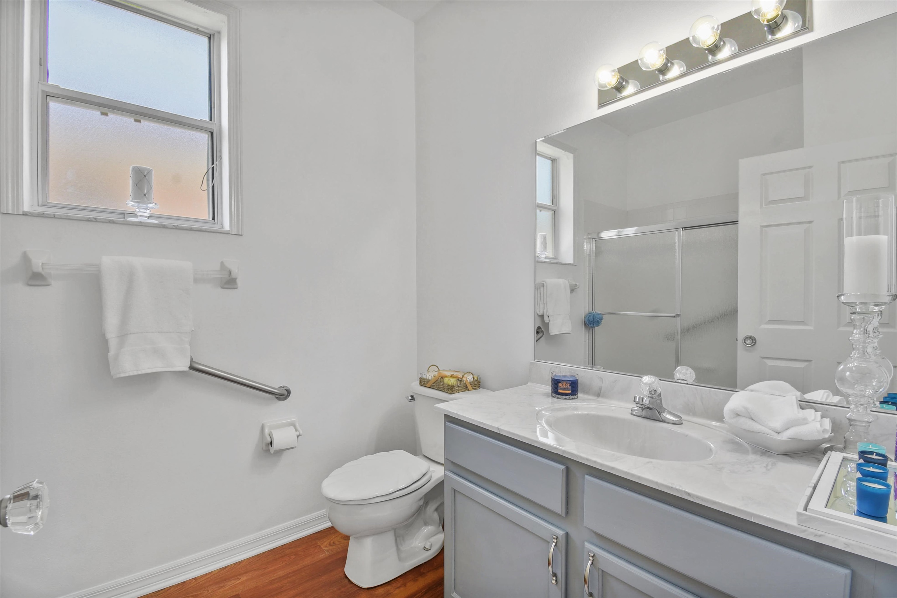 Image 14 of 39 For 561 Boxwood Pl