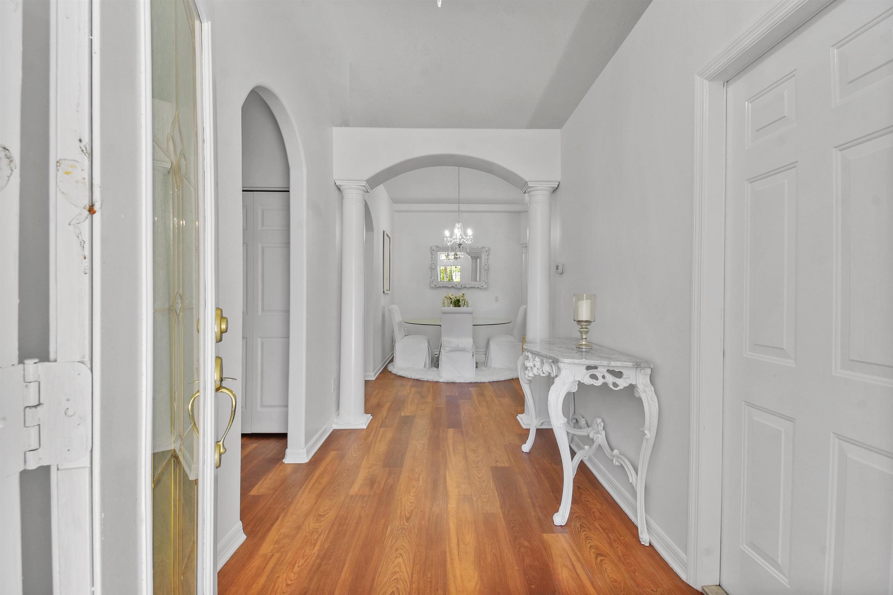 Image 2 of 39 For 561 Boxwood Pl