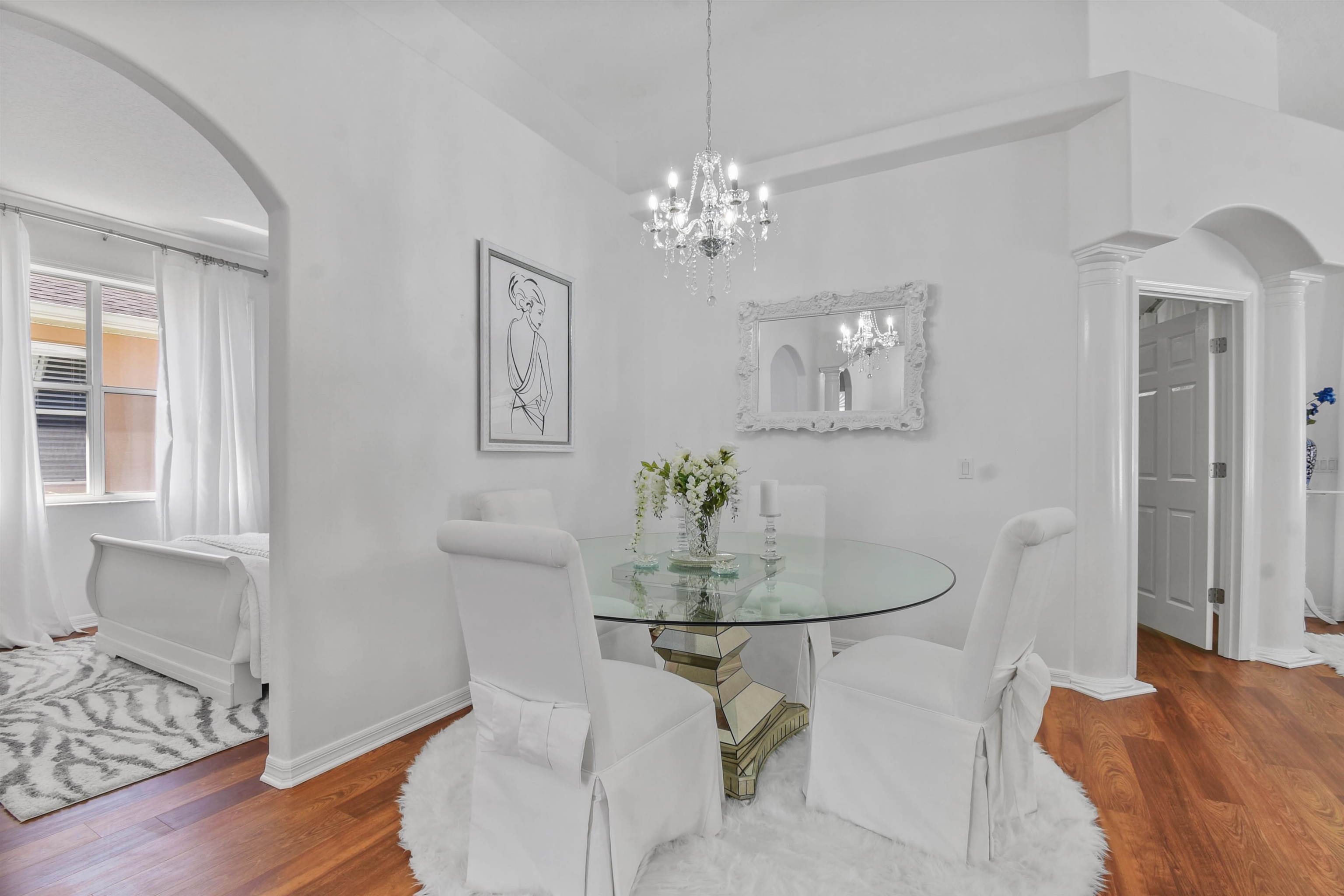 Image 4 of 39 For 561 Boxwood Pl