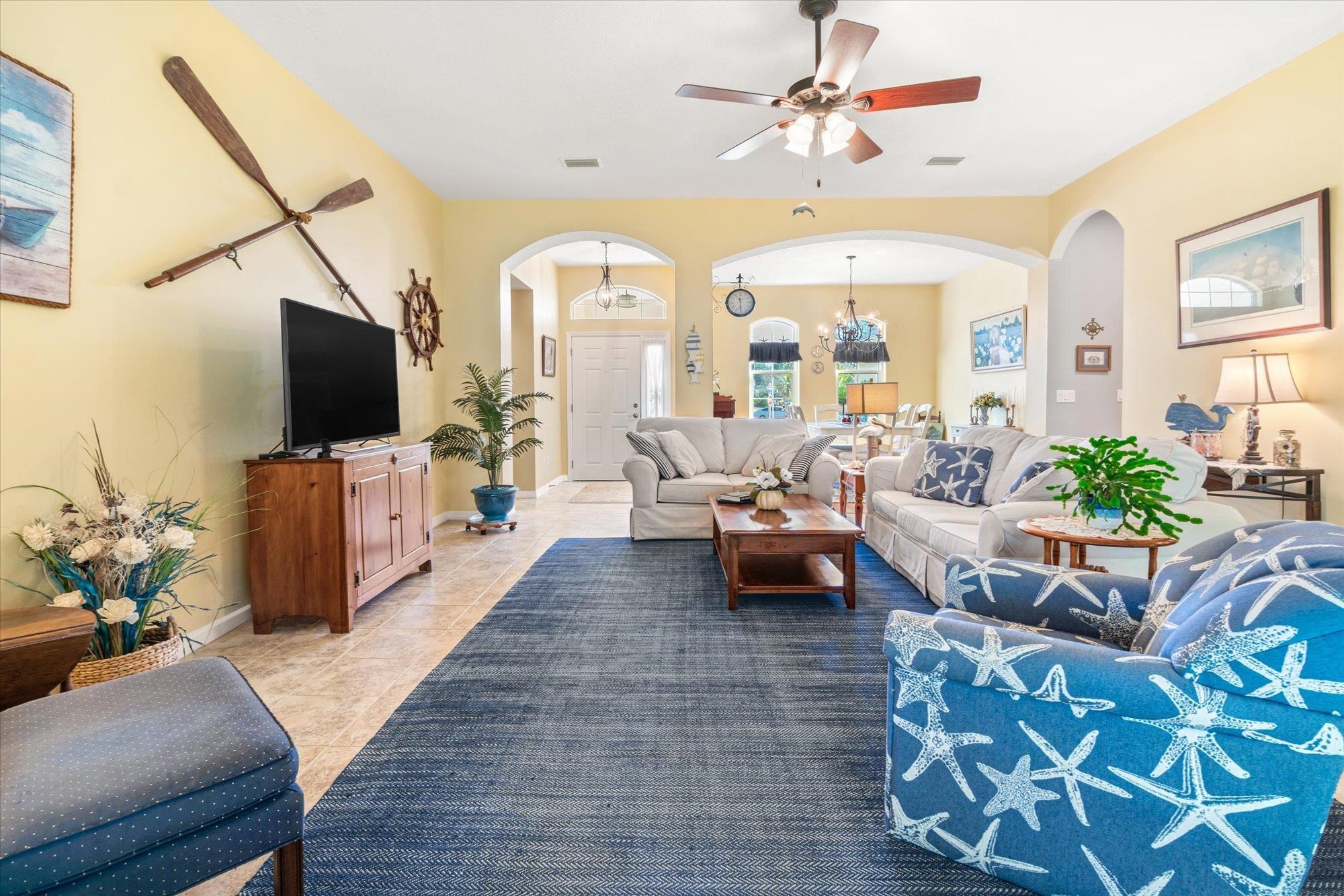 Image 13 of 46 For 937 Mirror Lake Dr